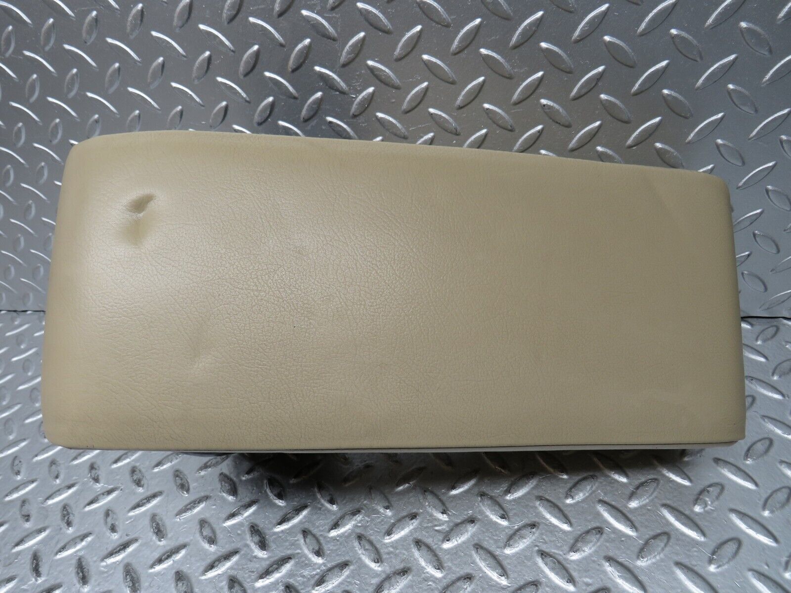 28983 Mercedes-Benz C124 220CE Rear Centre Armrest Beige 1249240237