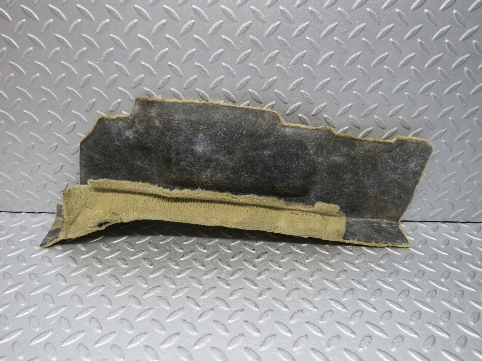 38381 Mercedes-Benz R129 280SL Coupe Rear Floor Cross Member Mat Carpet Beige