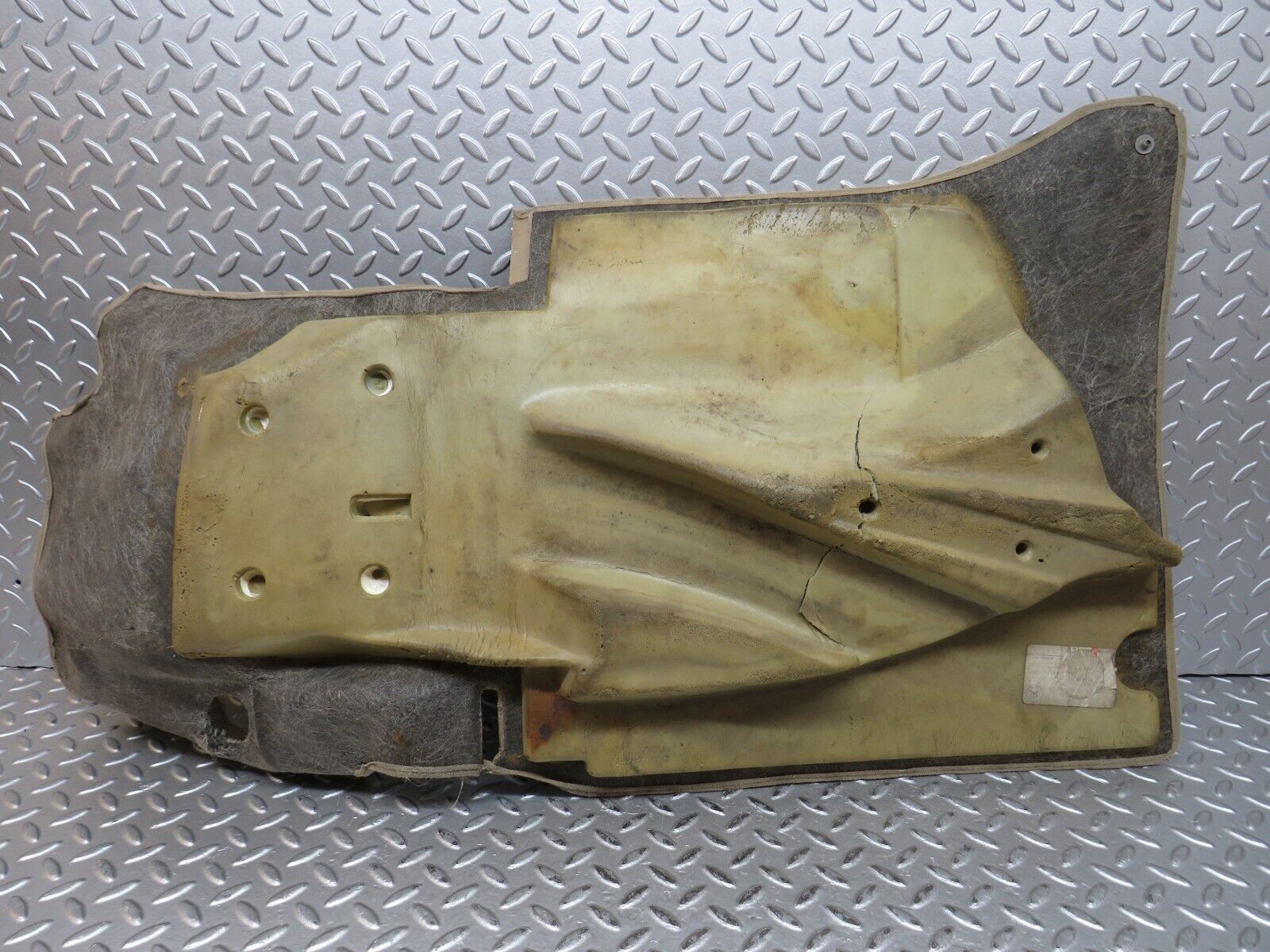 28914 Mercedes-Benz C124 320CE Coupe Front Right Floor Carpet Beige