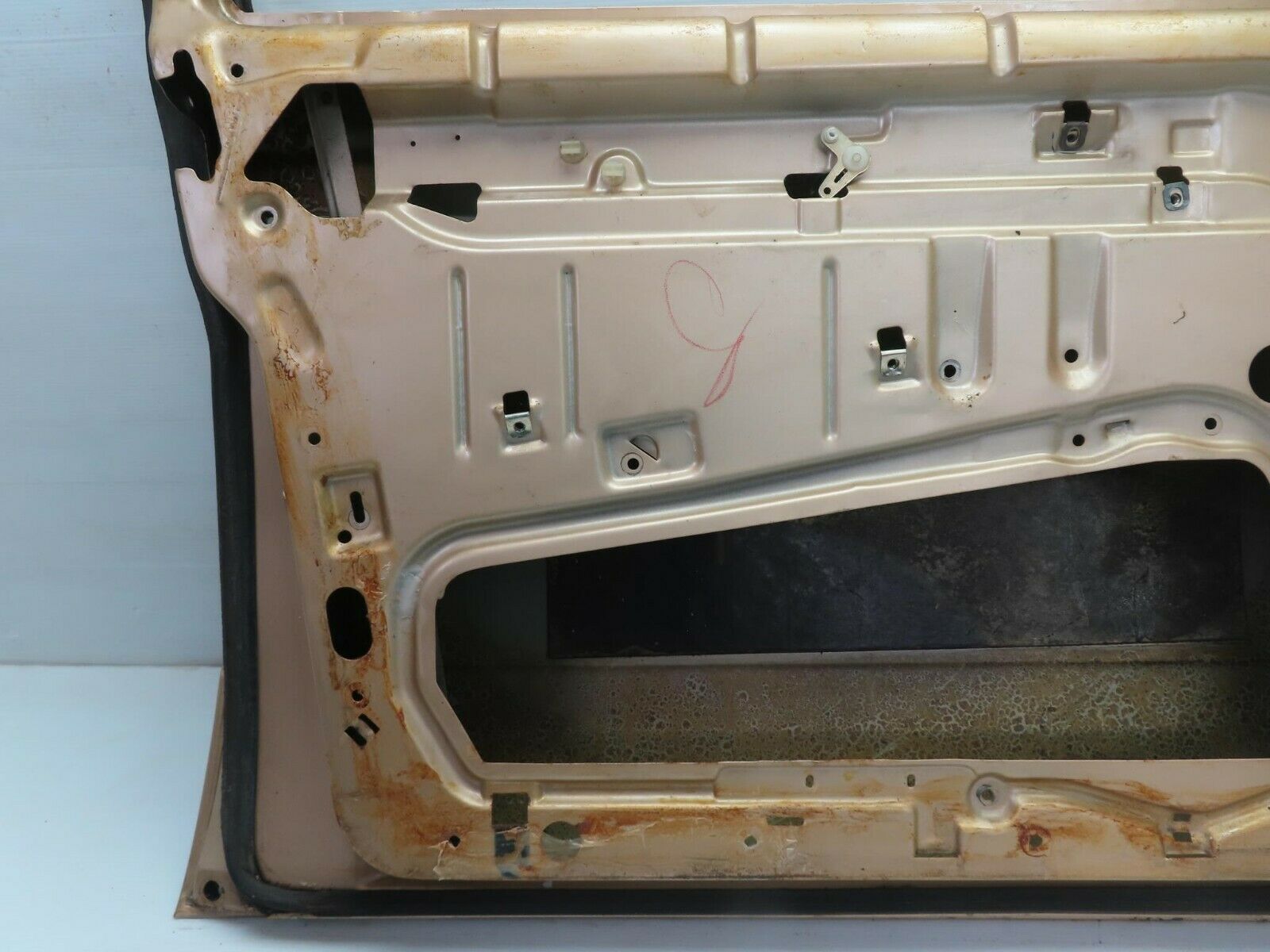 10903 Mercedes-Benz W123 230E Front Left Door