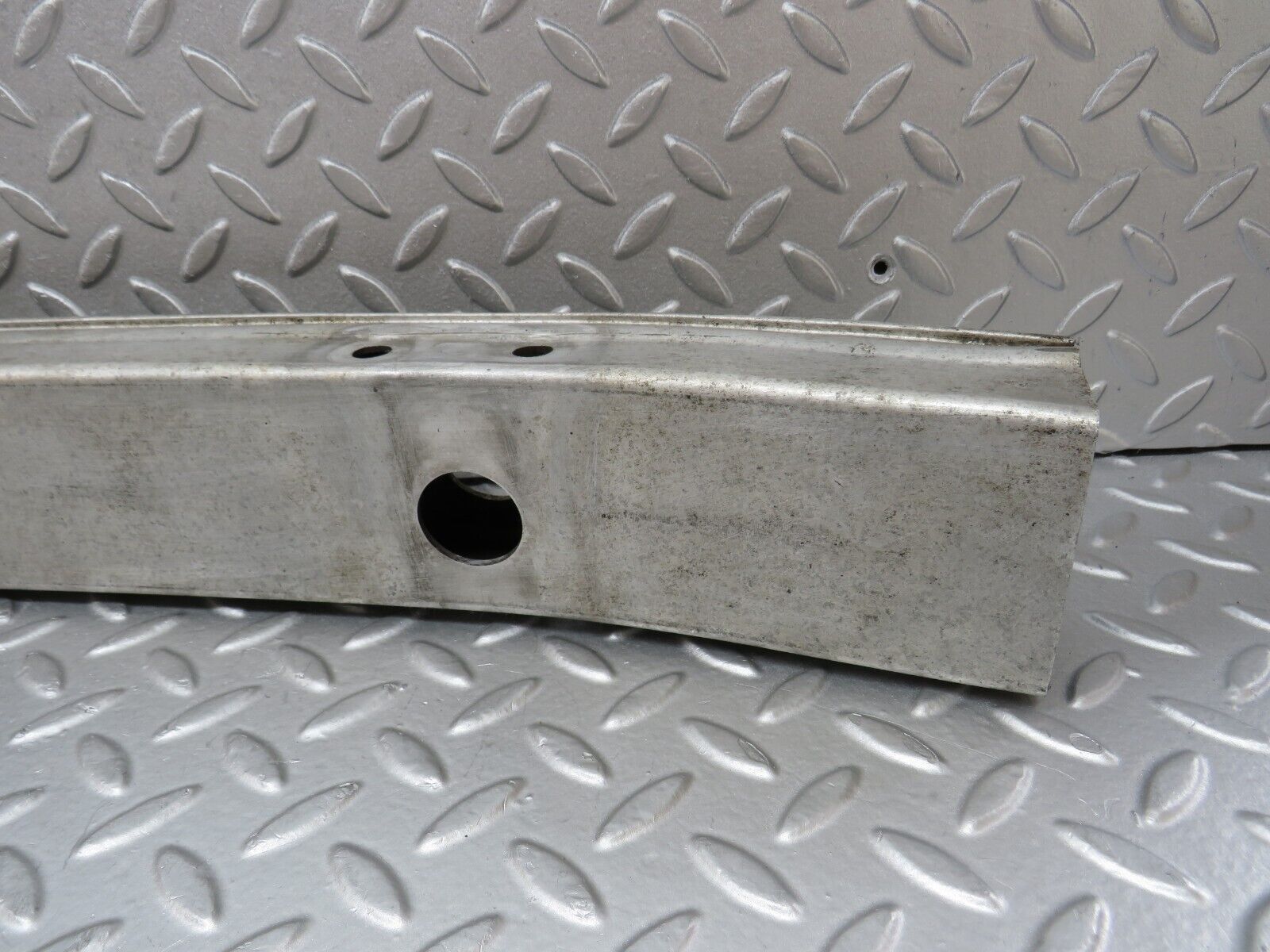 35254 Mercedes-Benz W221 Rear Bumper Reinforcement Crash Bar 2216100020