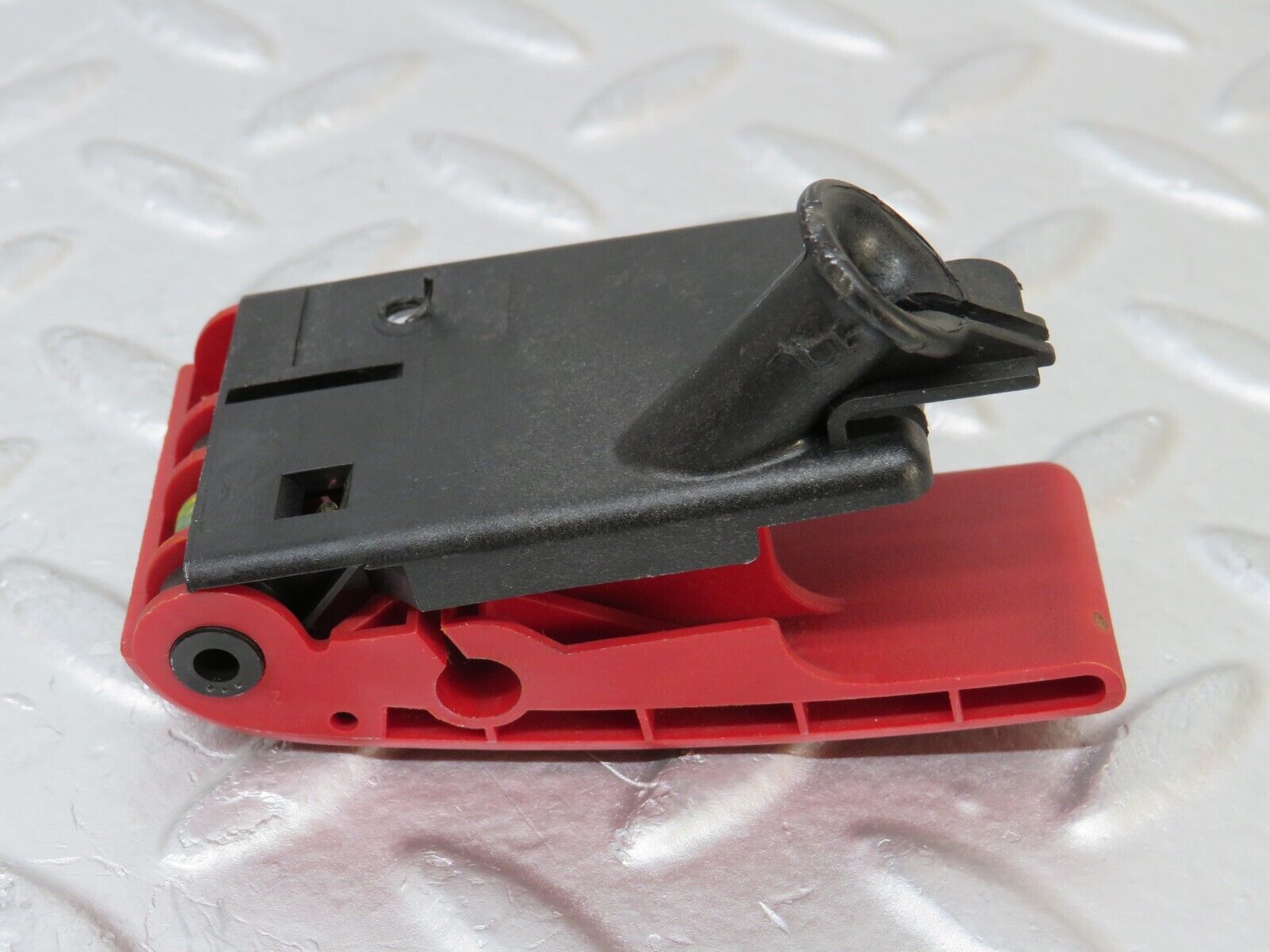 34878 Mercedes-Benz W210 320E Hood Opener Bonnet Opener Release