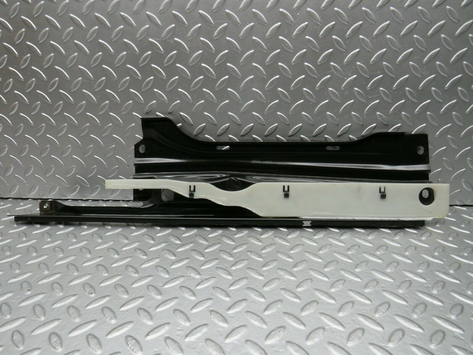 22337 Mercedes-Benz C124 E220 Coupe Rear Window Channel Support Right Side