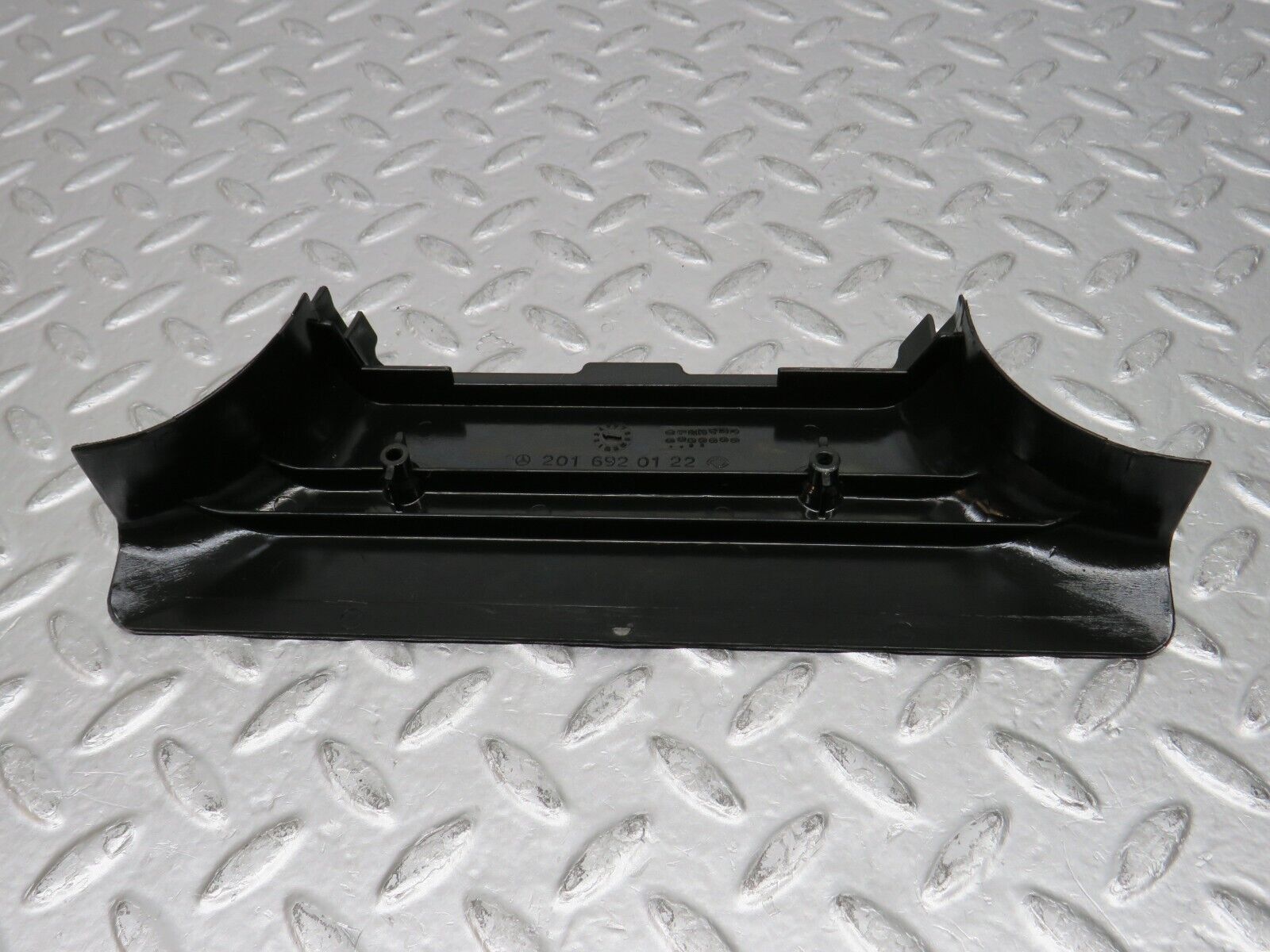 31685 Mercedes-Benz W201 190LE 1.8L B Pillar Bottom Cover Left Black 2016920122