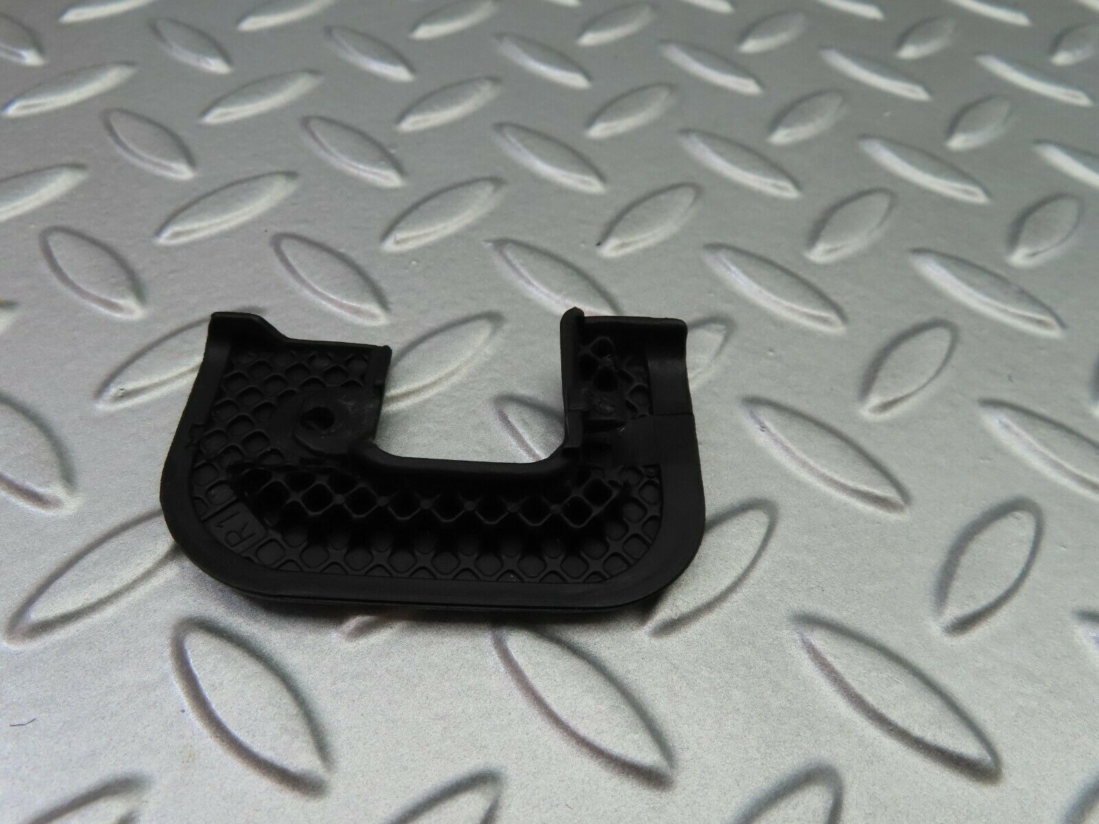 6437 Mercedes-Benz S124 E220 Wagon Right Interior Door Latch Trim