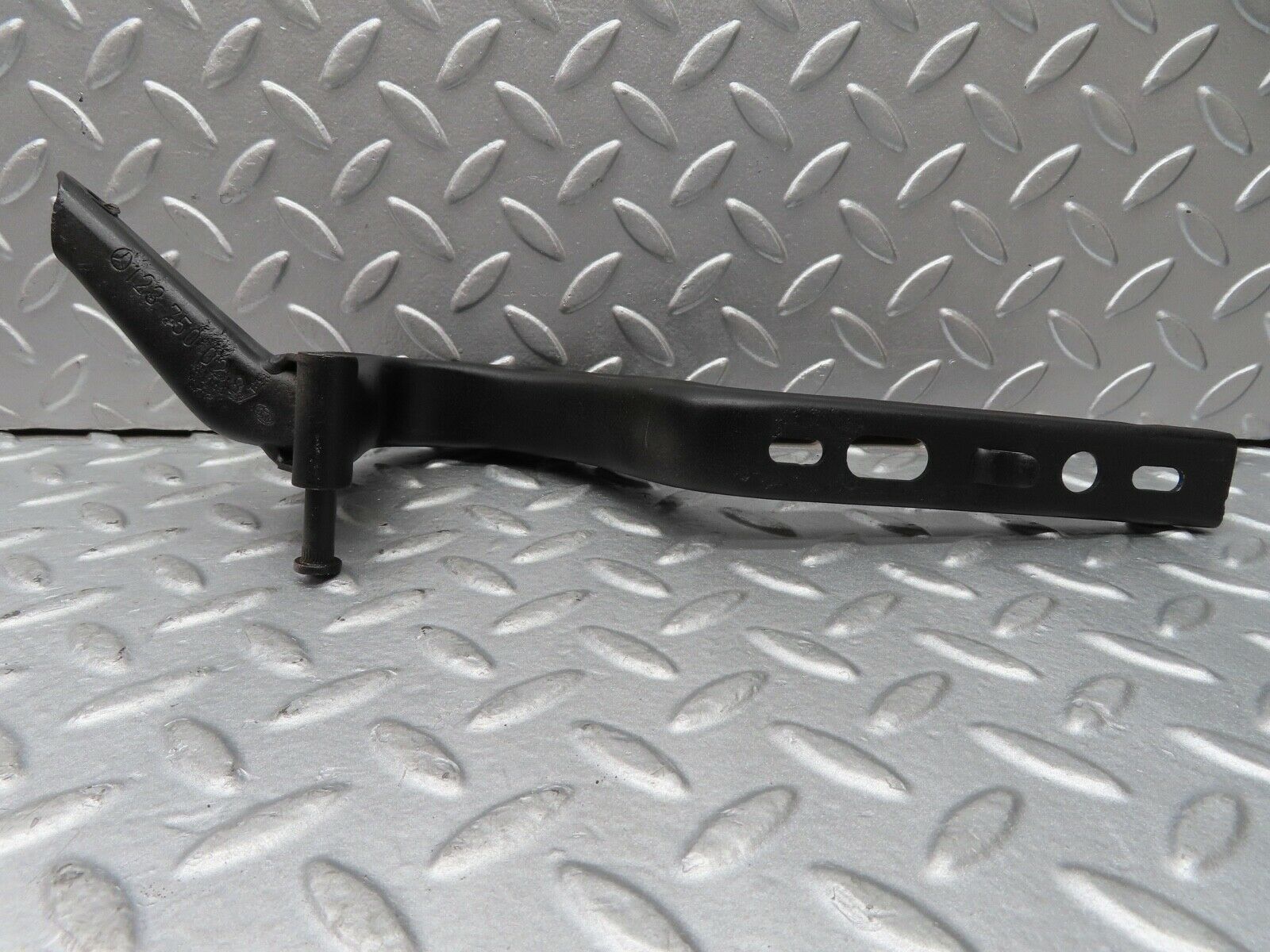 16921 Mercedes-Benz C123 280CE Coupe Trunk Lid Hinge Right Side 1237500287