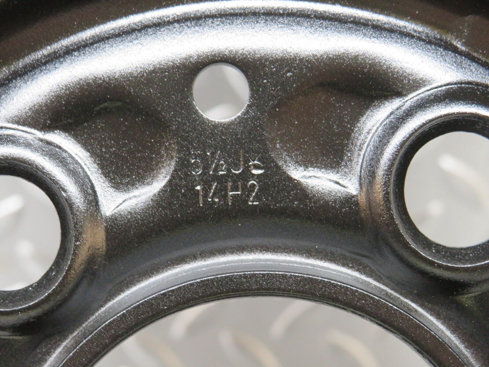 28864 Mercedes-Benz Steel Wheel 5.5Jx14H2 ET30 5x112 1234000302