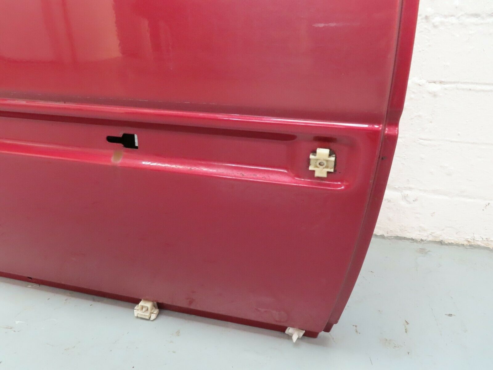 6693 Mercedes-Benz S124 E220 Wagon Rear Right Door