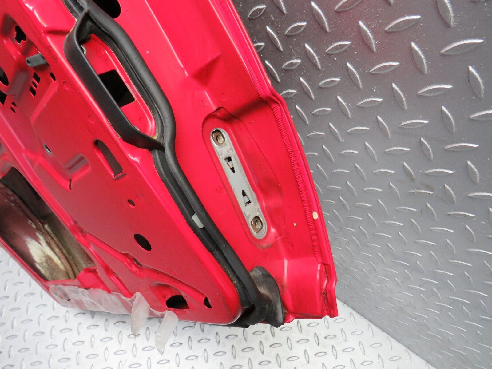 38750 Mercedes-Benz W201 190E 2.6L Rear Left Door