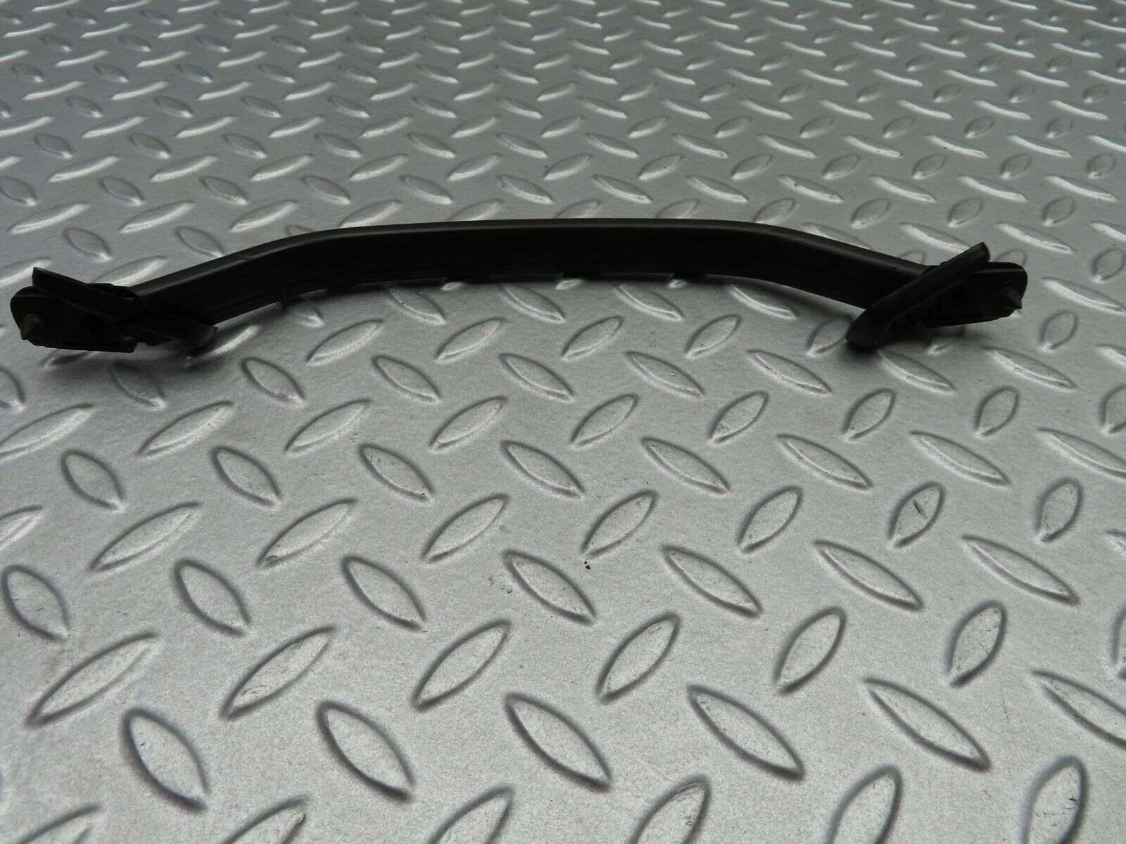 5667 Mercedes-Benz W123 200 Interior Roof Grab Handle