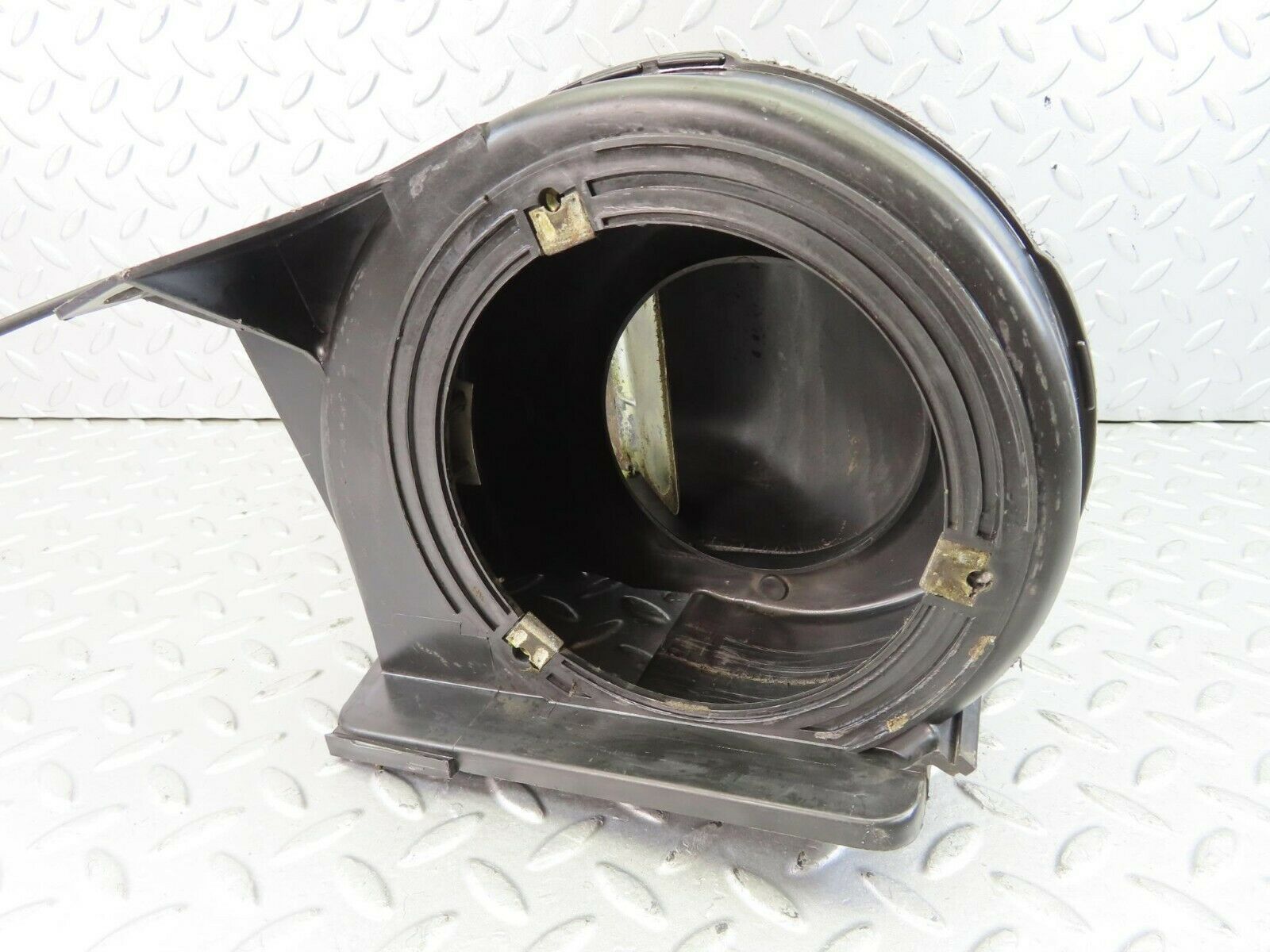 9765 Mercedes-Benz C123 280CE Coupe Heater Blower Housing 0130062800
