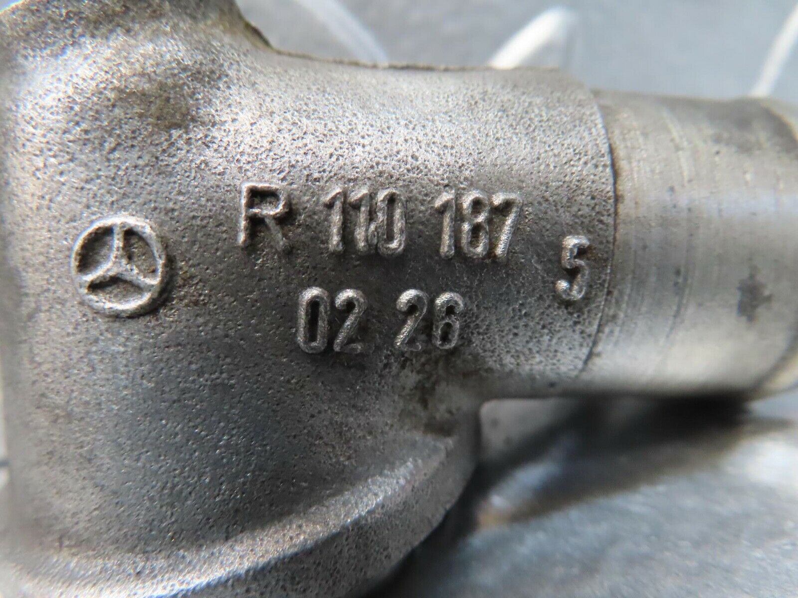 16033 Mercedes-Benz W123 280E Engine Oil Return Pipe 1101870226