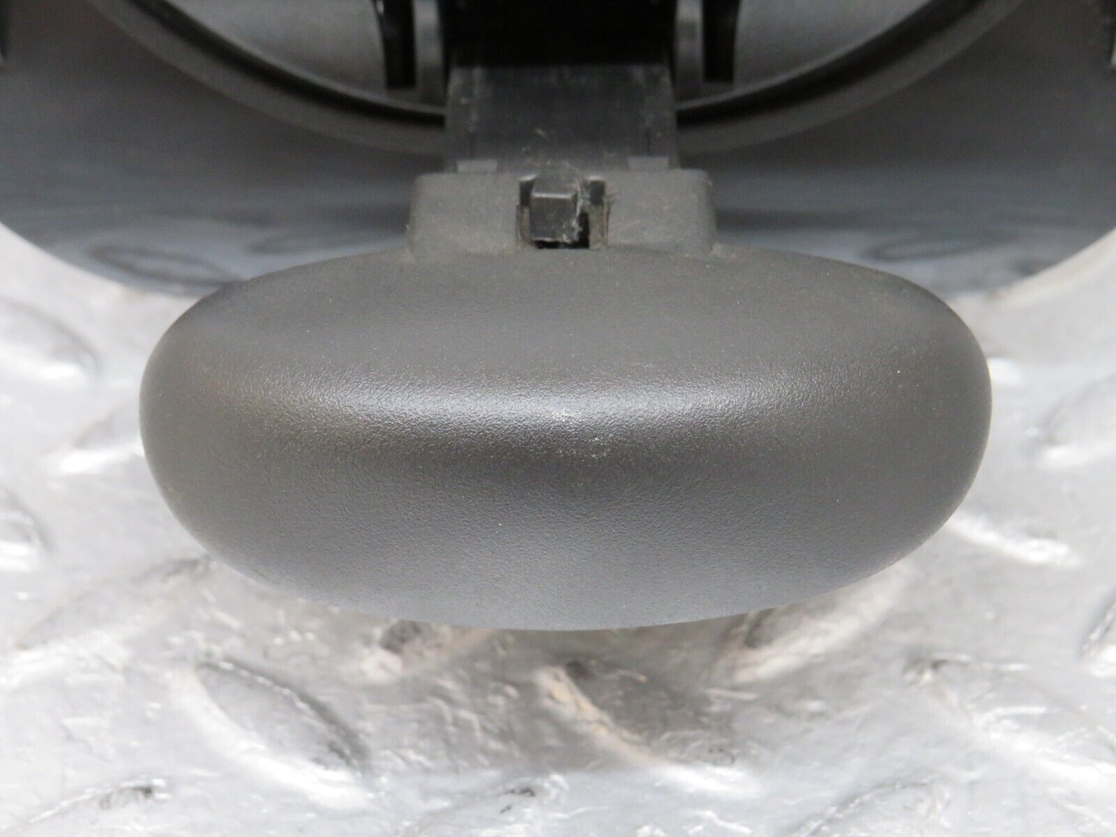 34846 Mercedes-Benz W210 320E Steering Column Surround Cover 2104600195