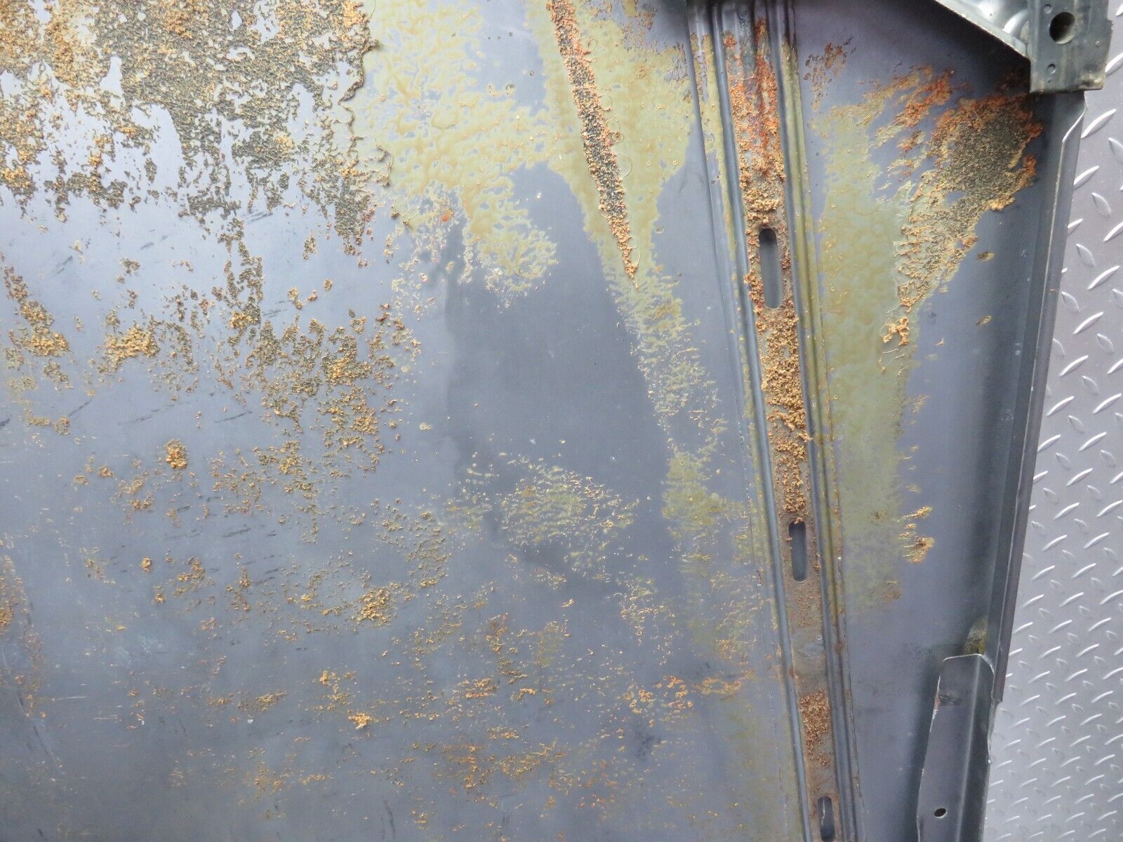 32628 Mercedes-Benz S124 300TE Wagon Bonnet