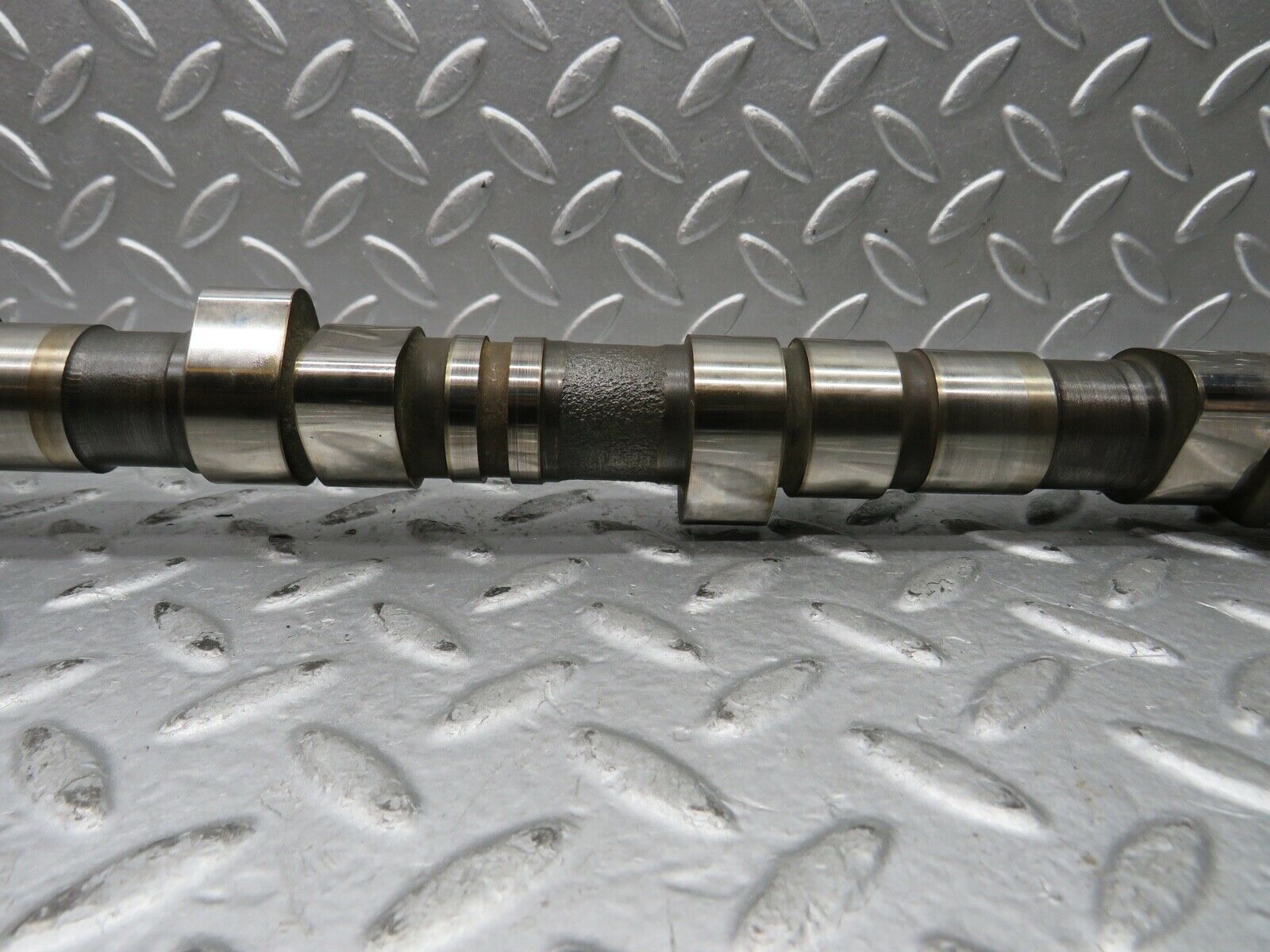 21754 Mercedes-Benz W126 300SE Camshaft