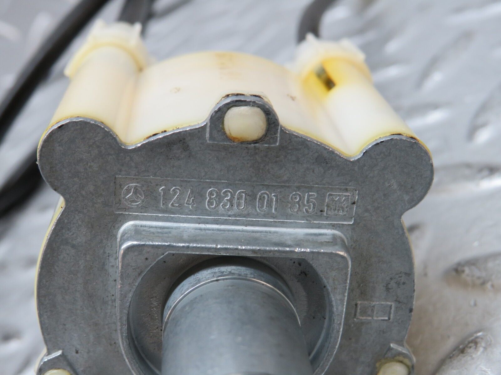 27706 Mercedes-Benz S124 300TE Wagon Heater Control Unit Switch 1248300185