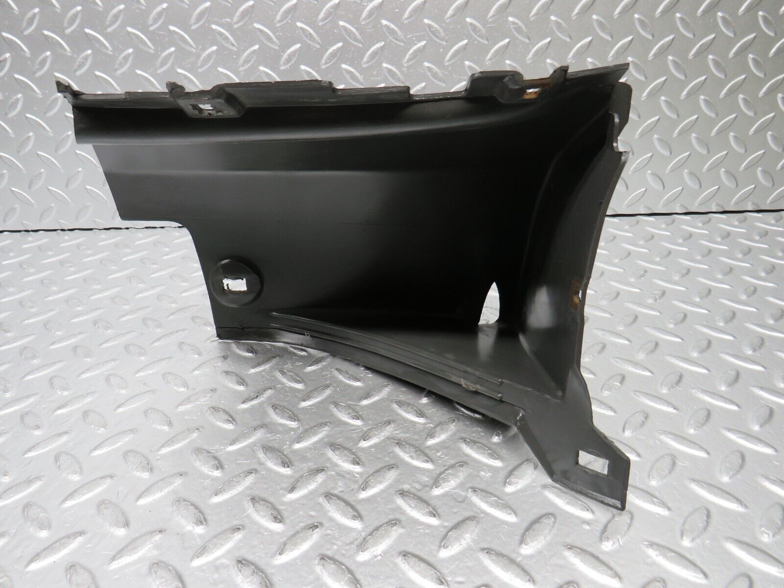 30760 Mercedes-Benz W201 190E 2.0L Front Left Sill Cover 2018840331