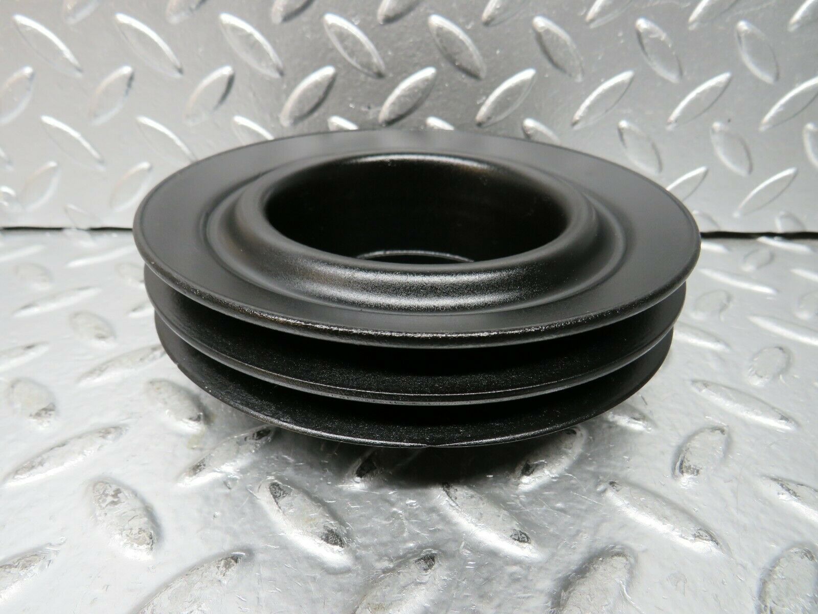 23312 Mercedes-Benz W116 350SE Water Pump Pulley