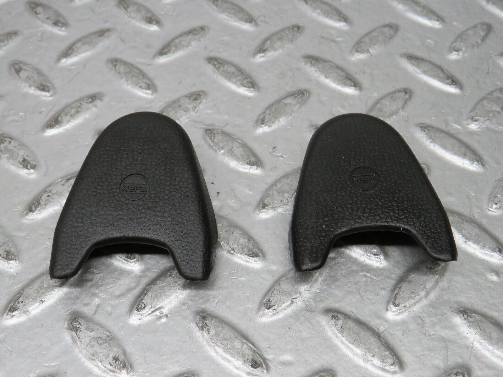 27325 Mercedes-Benz W123 280E Seat Belt Plastic Cap Pair 0008680430