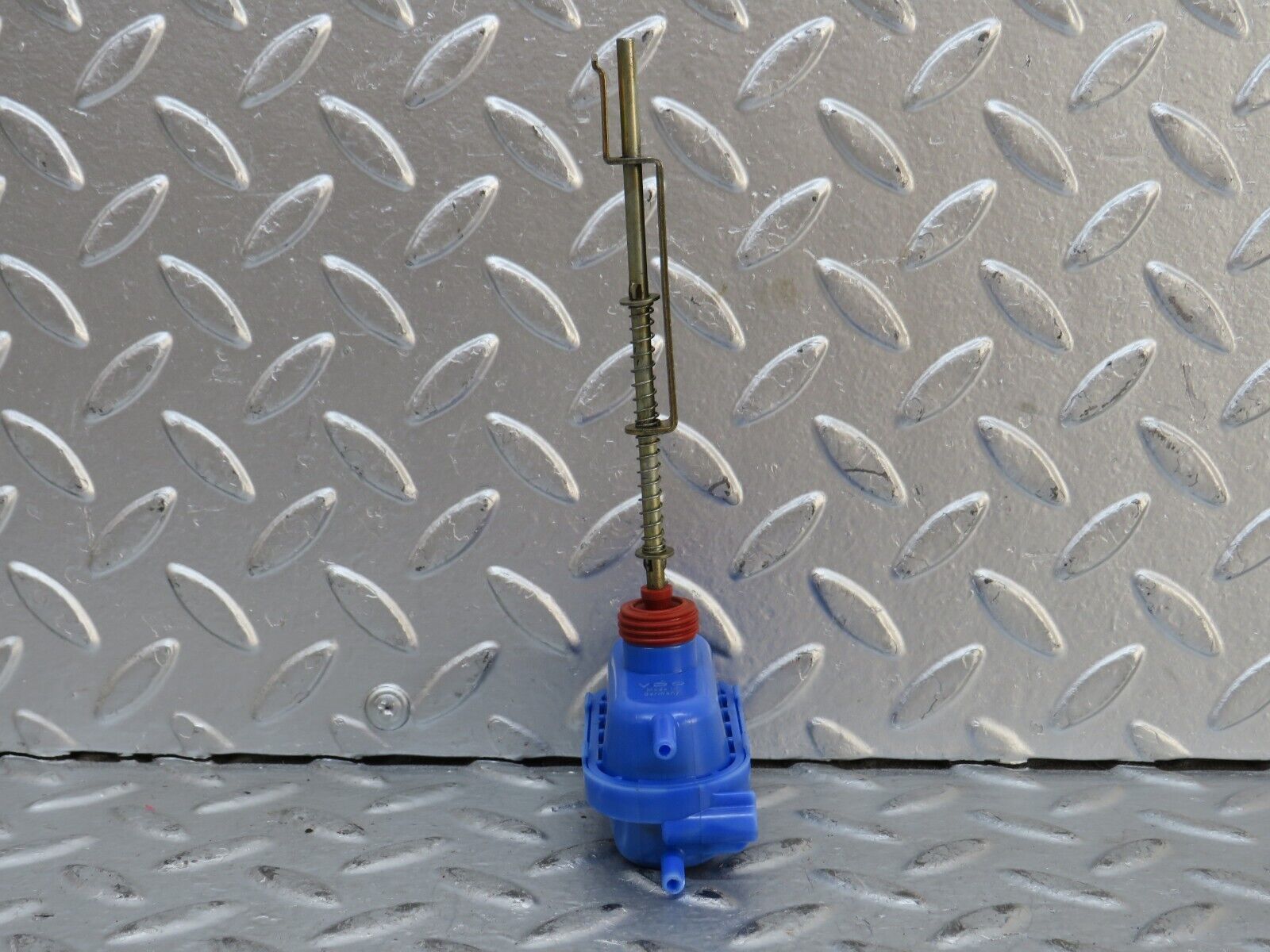 28148 Mercedes-Benz W123 280E Trunk Lock Vacuum Actuator