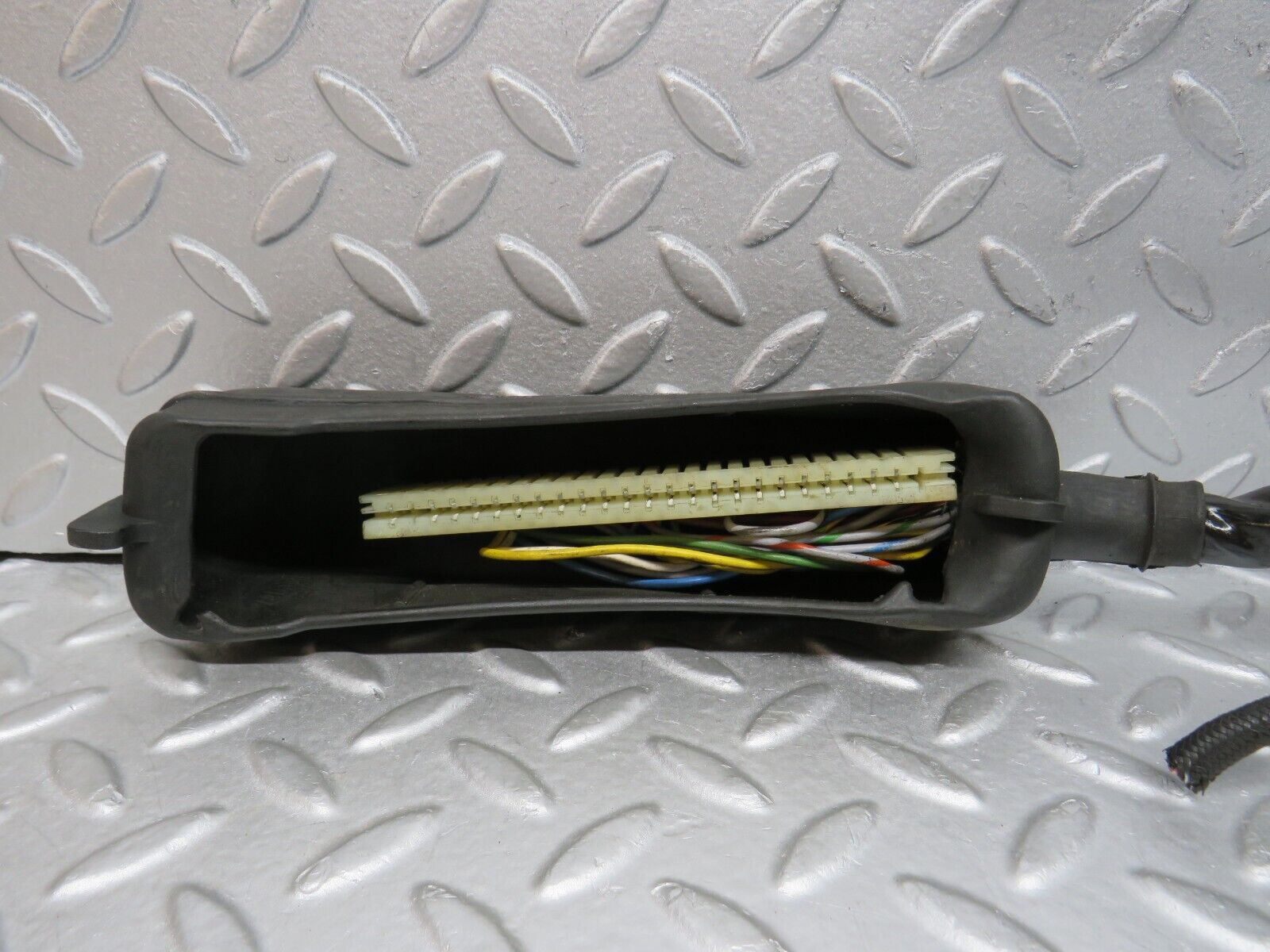 37576 Mercedes-Benz W109 300SEL ECU Wire Harness 0005451945