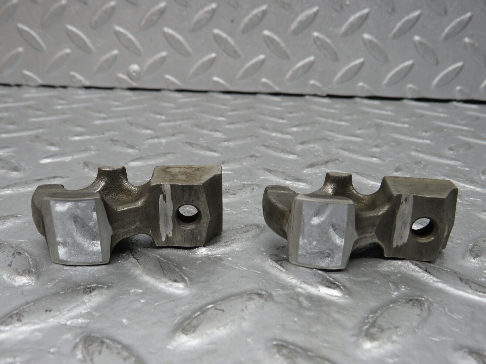 37617 Mercedes-Benz W109 300SEL Valve Rocker Arm With Spring & Tappet