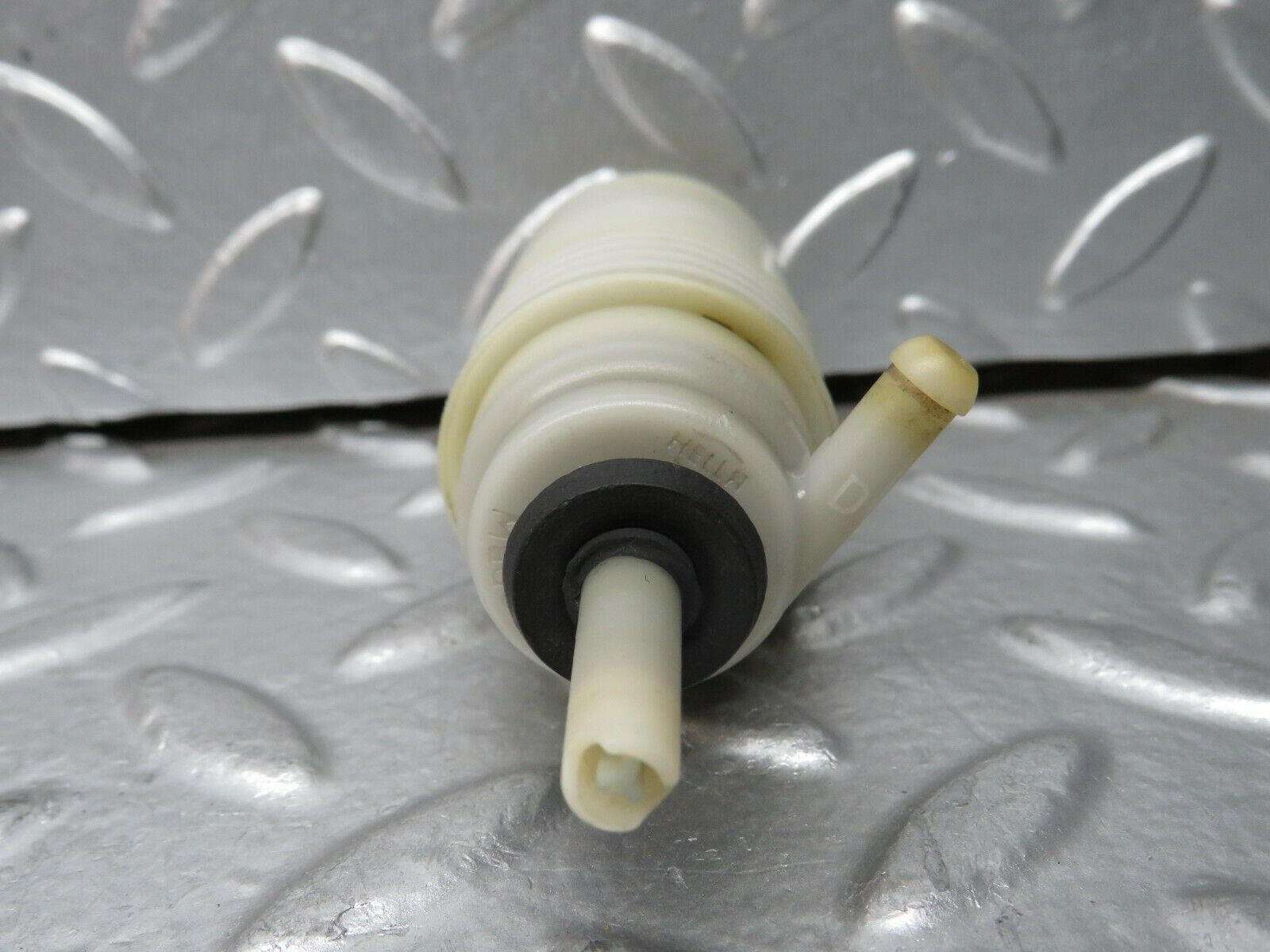 24303 Mercedes-Benz S124 220TE Wagon Windscreen Washer Pump Hella 1240690421