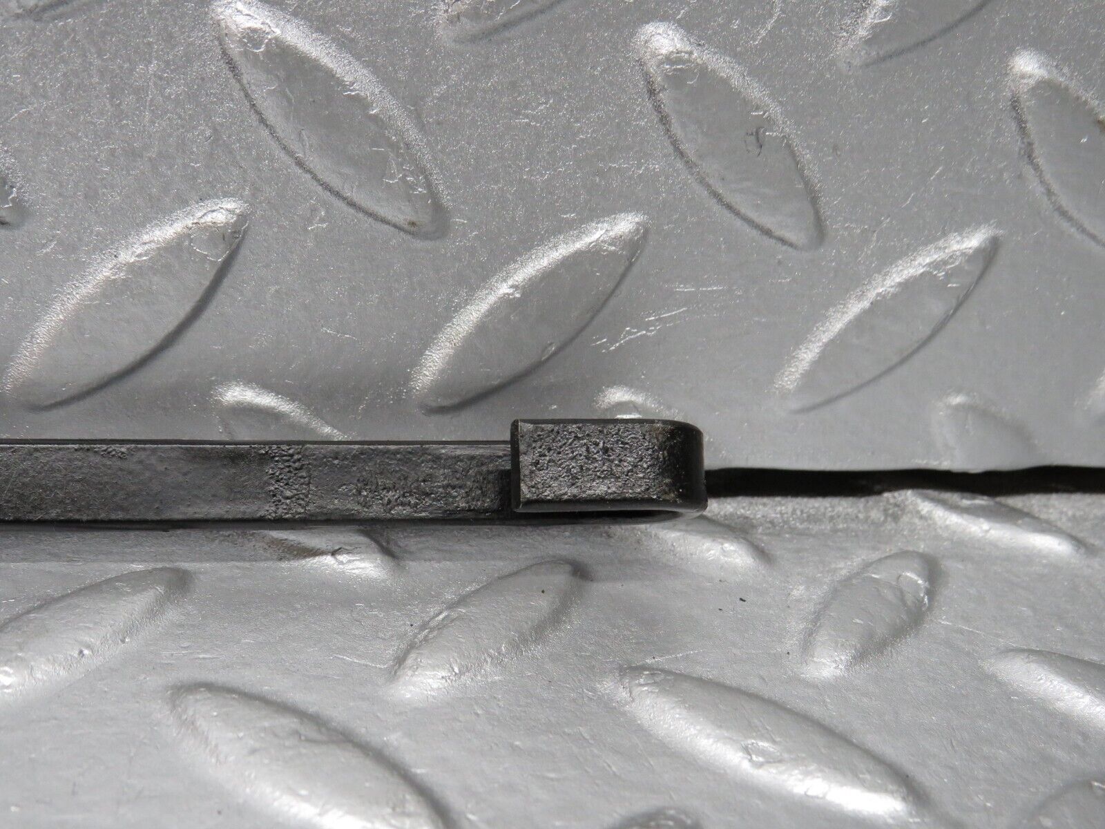 39587 Mercedes-Benz R129 320SL Coupe Windscreen Wiper Arm