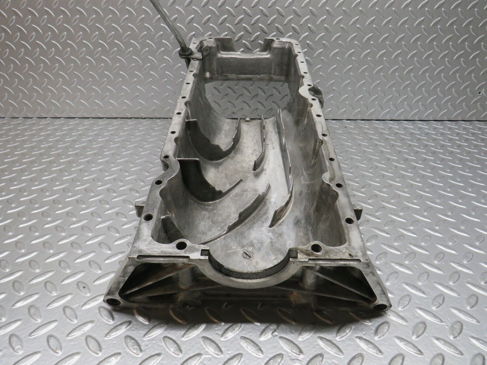 32920 Mercedes-Benz W123 300D Oil Pan Oil Sump 6170140302