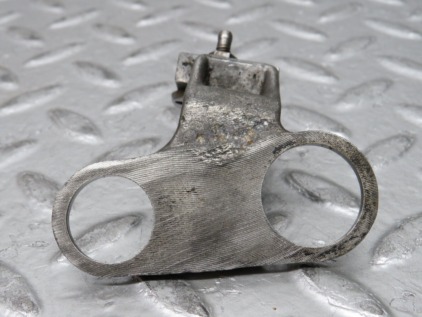 27988 Mercedes-Benz W123 280E Crankshaft Sensor Holder Bracket 1101530440