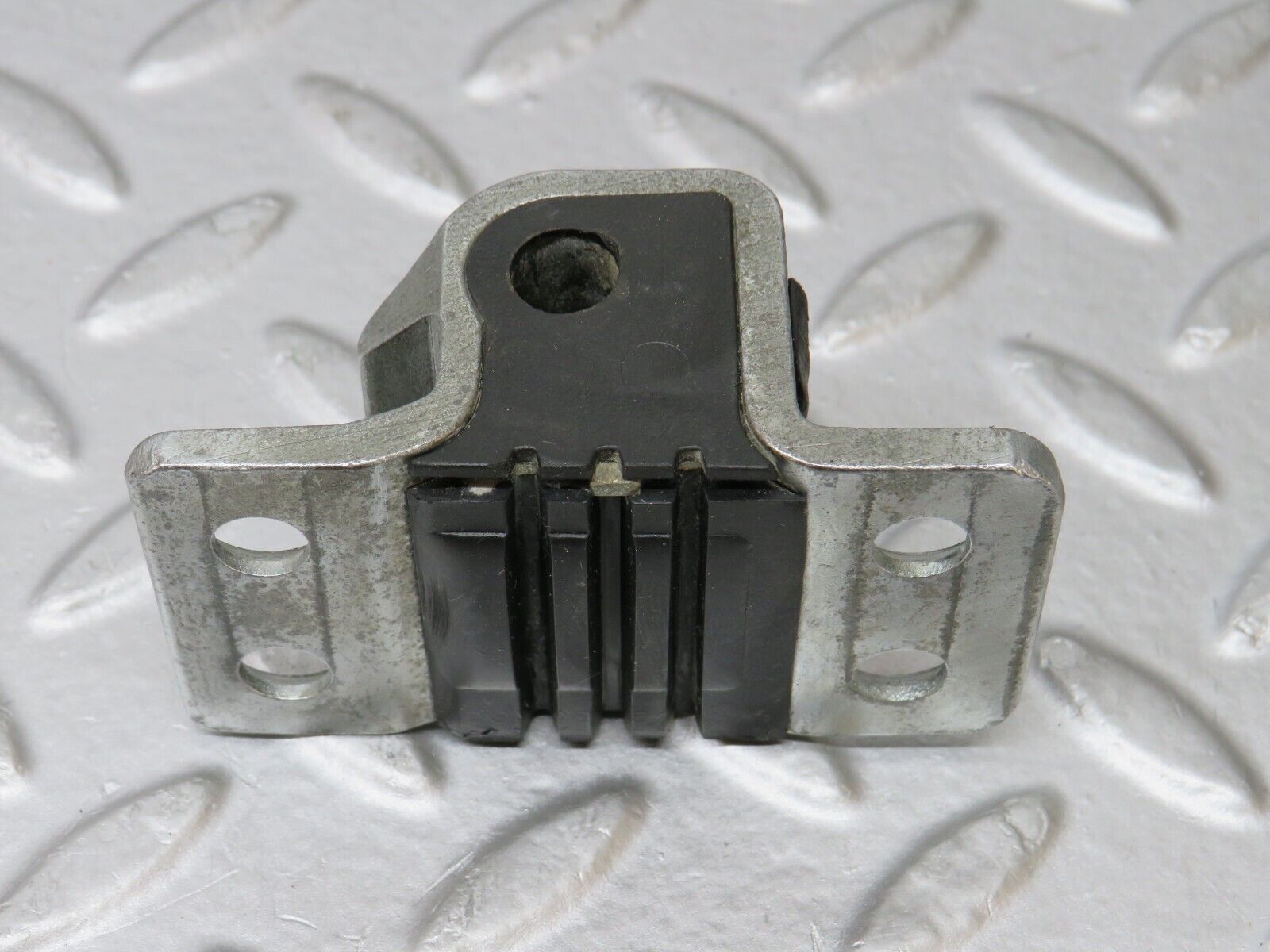 36130 Mercedes-Benz W126 420SE Door Lock Latch Left Side