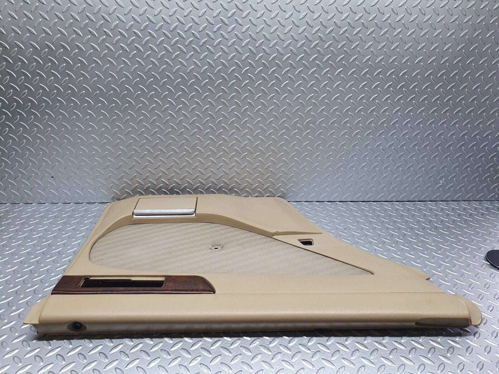41120 Mercedes-Benz W126 300SE Rear Left Door Card Beige 1267370170