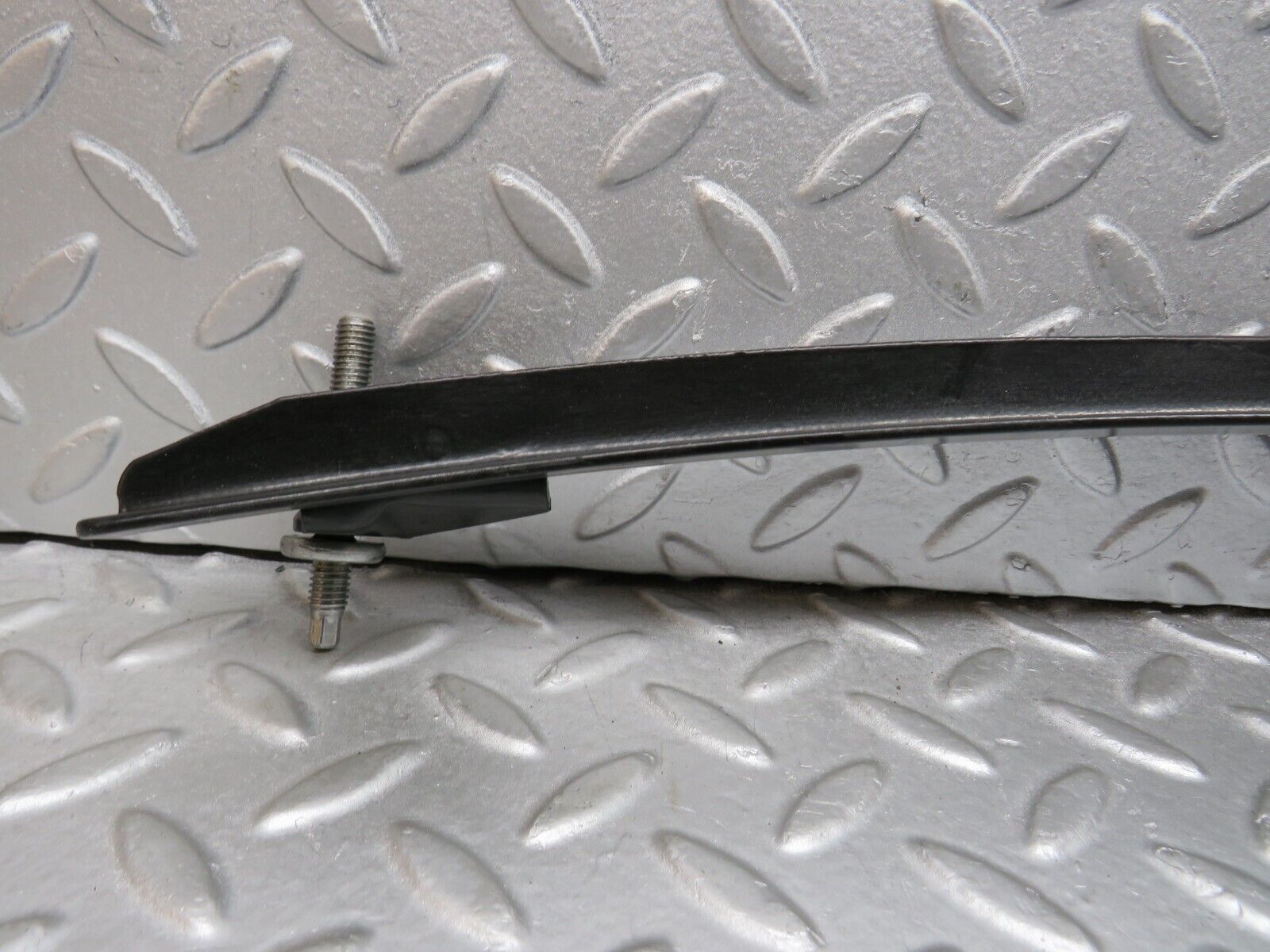 39660 Mercedes-Benz R129 320SL Coupe Left Door Front Window Channel