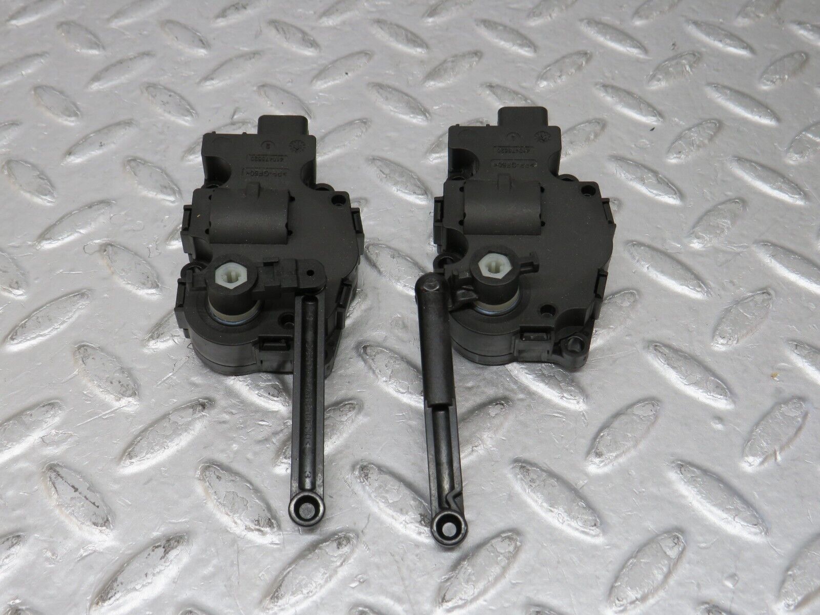 35271 Mercedes-Benz W221 Heater Actuator Motor 2x