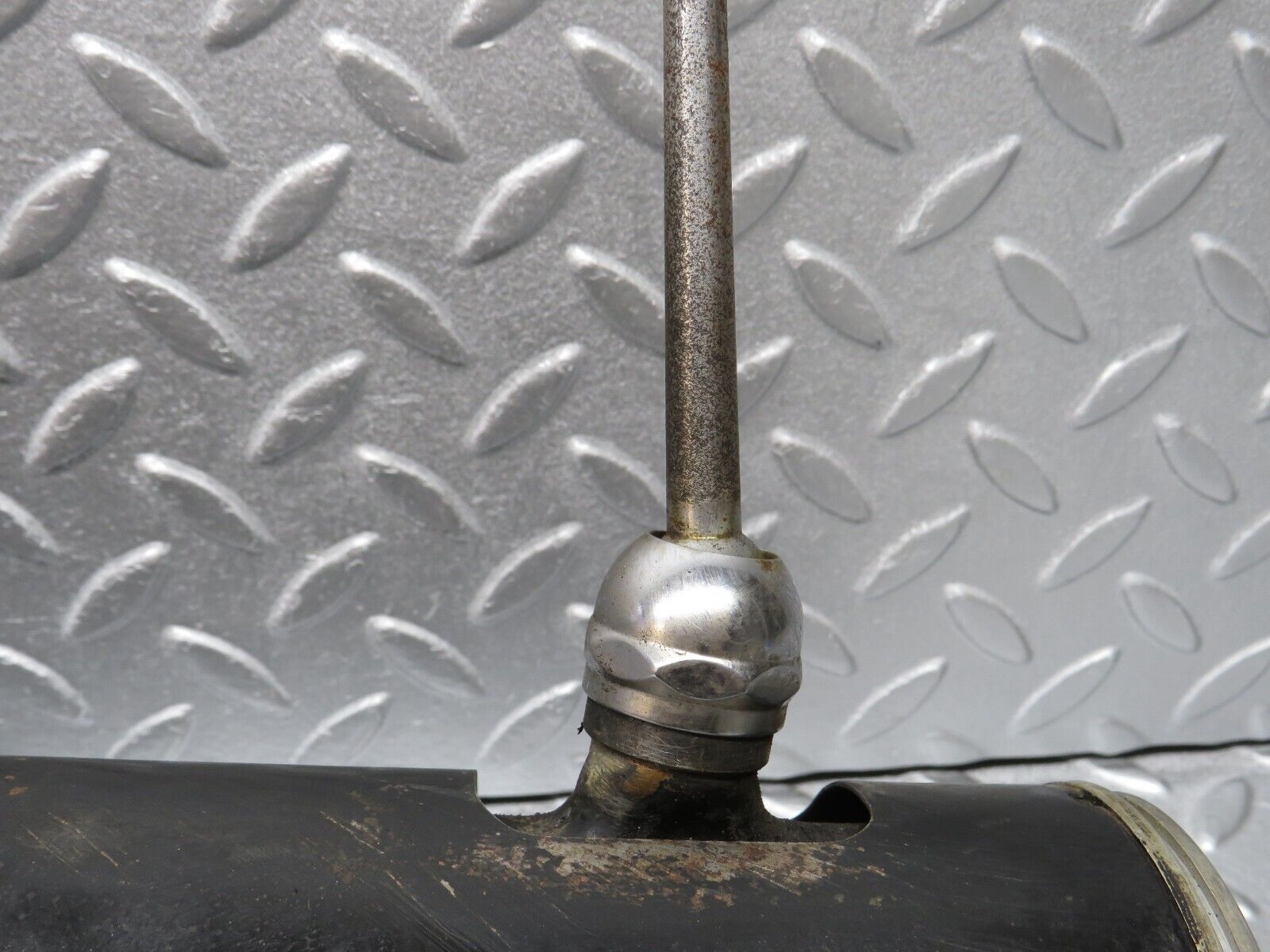 40383 Mercedes-Benz W110 230 Steering Column With Gear Selector 1114622395