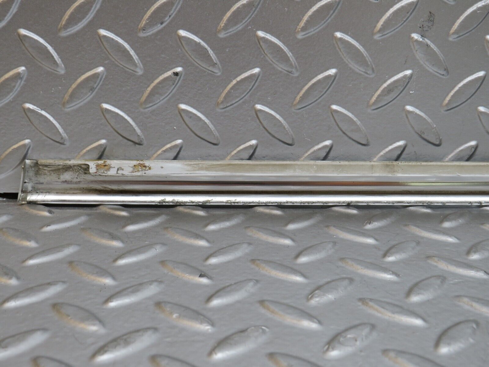 28232 Mercedes-Benz S123 240D Wagon Rear Left Window Chrome Moulding Trim
