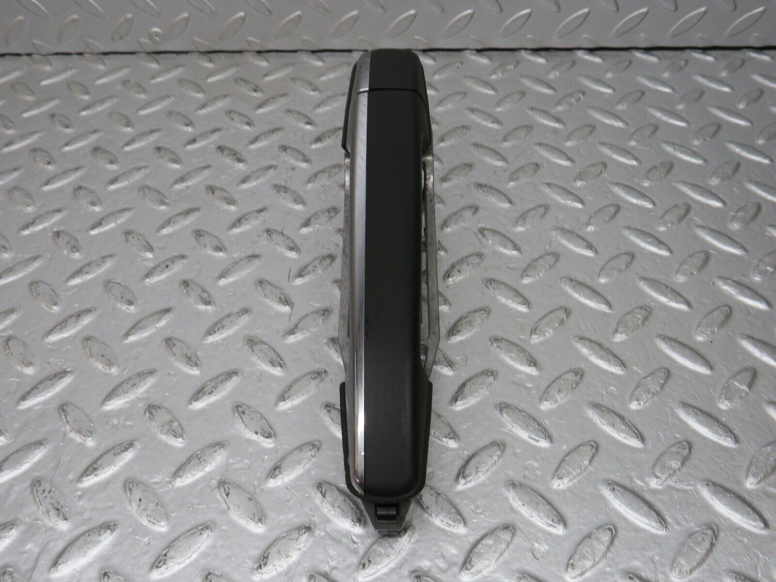 33421 Mercedes-Benz W202 C180 Rear Left Exterior Door Handle