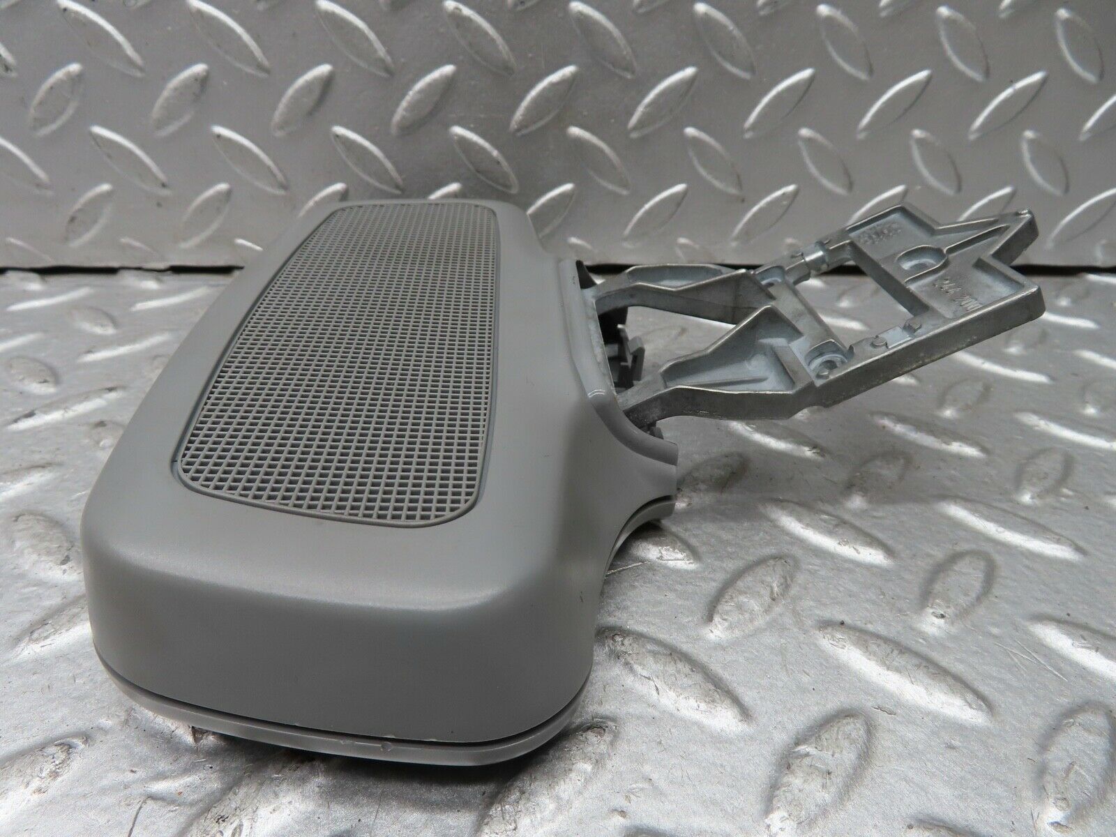 19424 Mercedes-Benz C140 CL420 Coupe Rear View Mirror Bracket