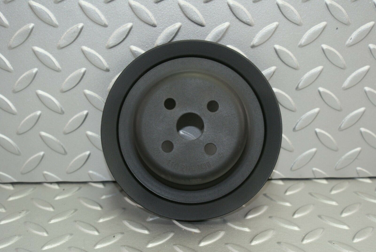 2915 Mercedes-Benz C123 280CE Coupe Water Pump Pulley 1102051410