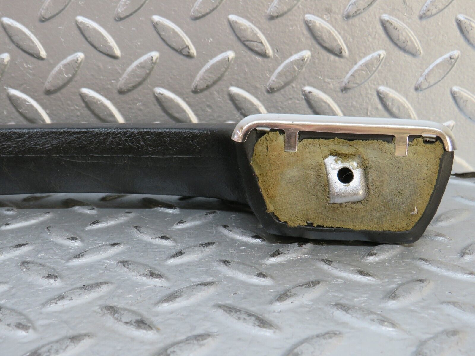 28260 Mercedes-Benz S123 240D Wagon Interior Door Handle Front Left Black