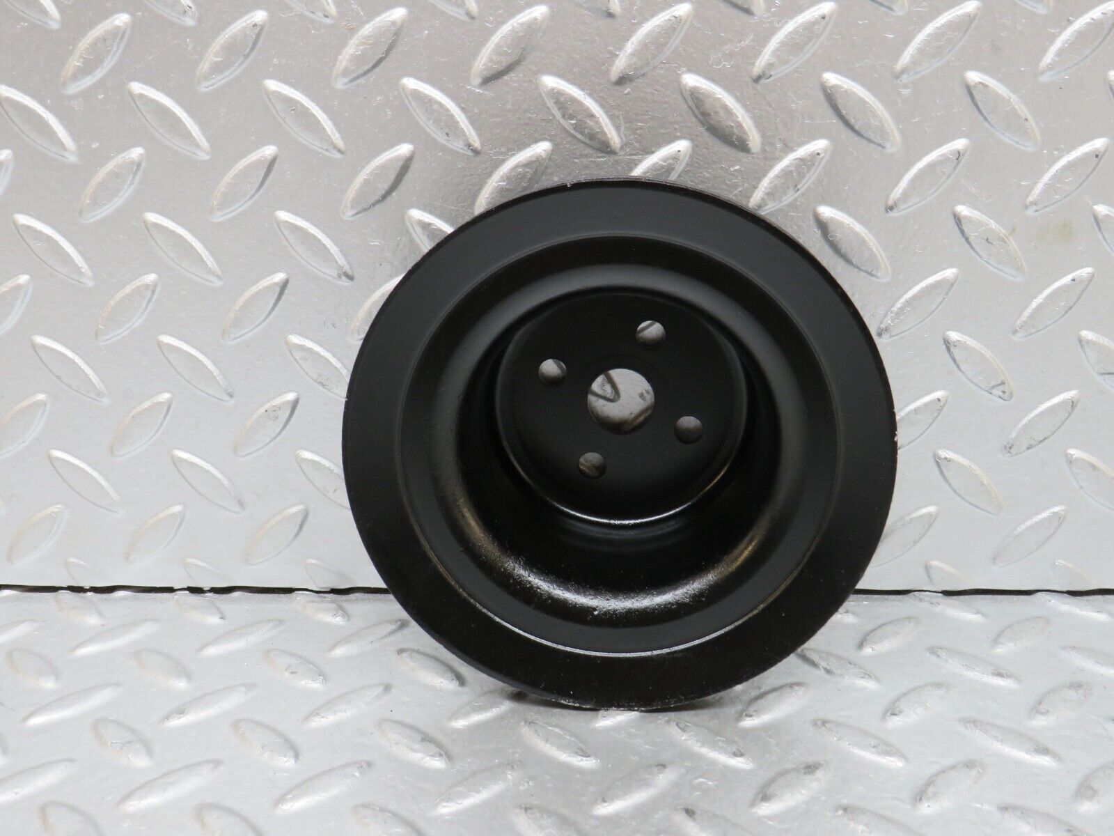 27906 Mercedes-Benz W123 280E Water Pump Pulley 1102051410