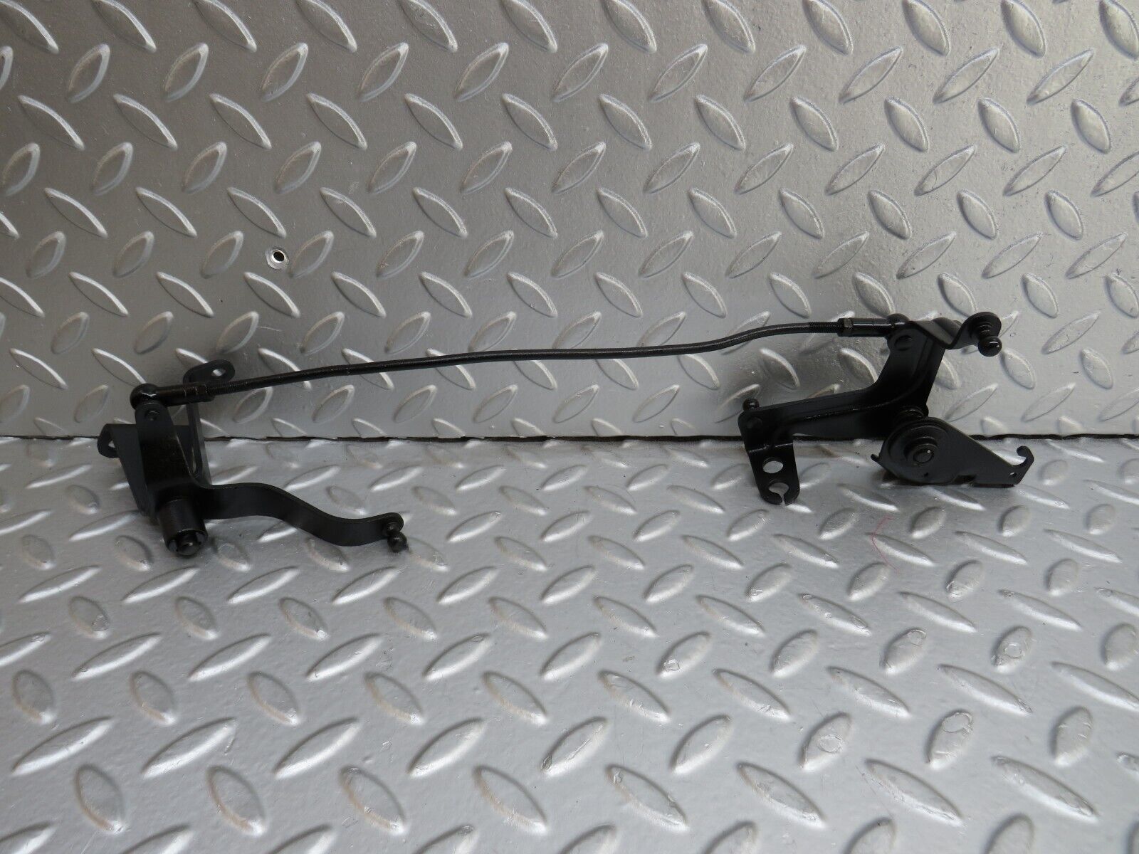 35934 Mercedes-Benz 240D OM616.912 Throttle Linkage