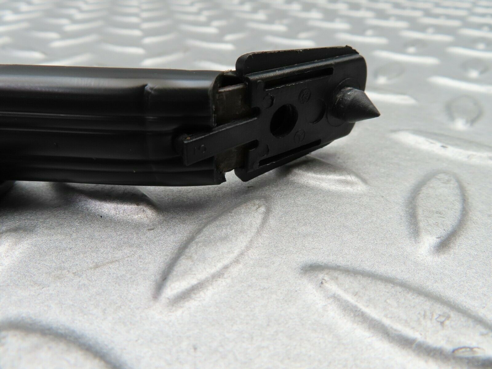 5668 Mercedes-Benz W123 200 Interior Roof Grab Handle