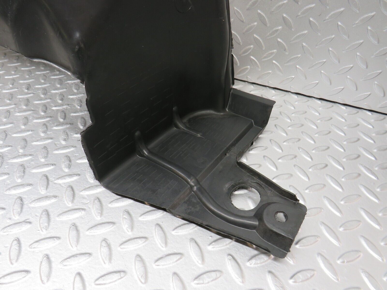 34787 Mercedes-Benz W210 320E Front Right Inner Fender Wing Splash Guard 2106988630