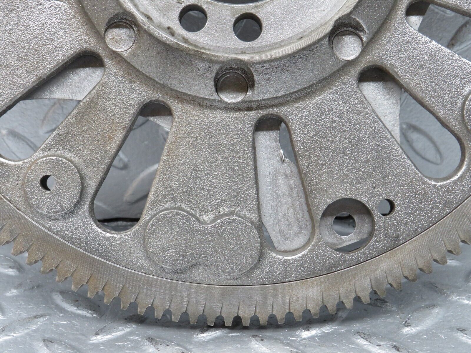 40424 Mercedes-Benz W110 230 Flywheel Starter Ring 1800321301