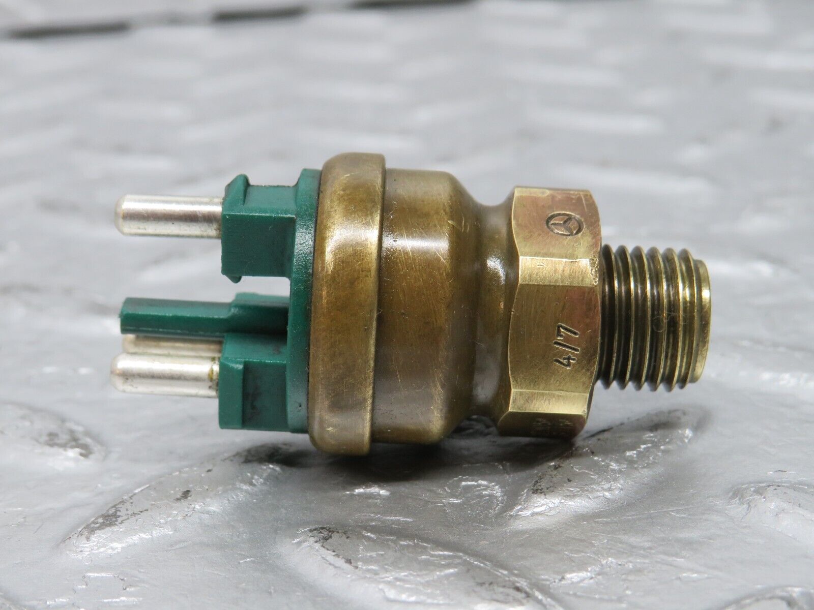 32678 Mercedes-Benz S124 300TE Radiator Fan Temperature Switch 0065454524