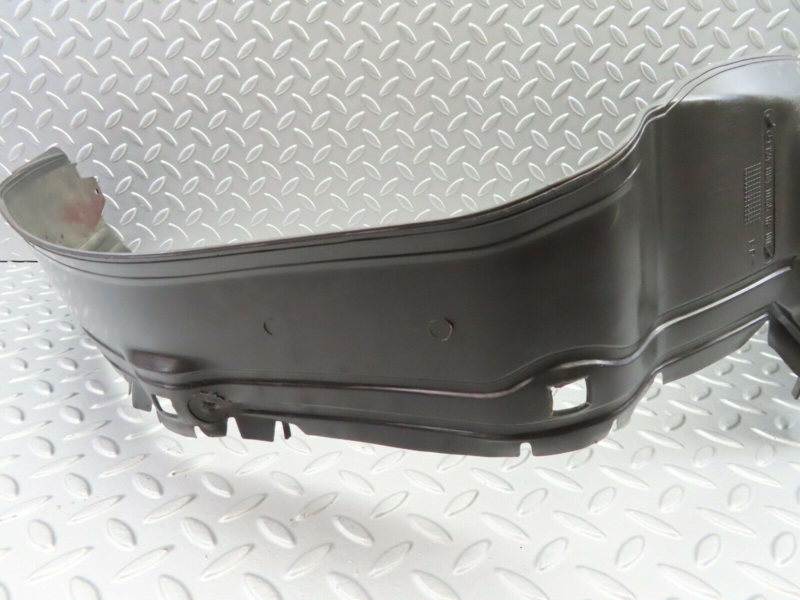 6783 Mercedes-Benz S124 E220 Wagon Mudguard Panelling Front Right 1248840835