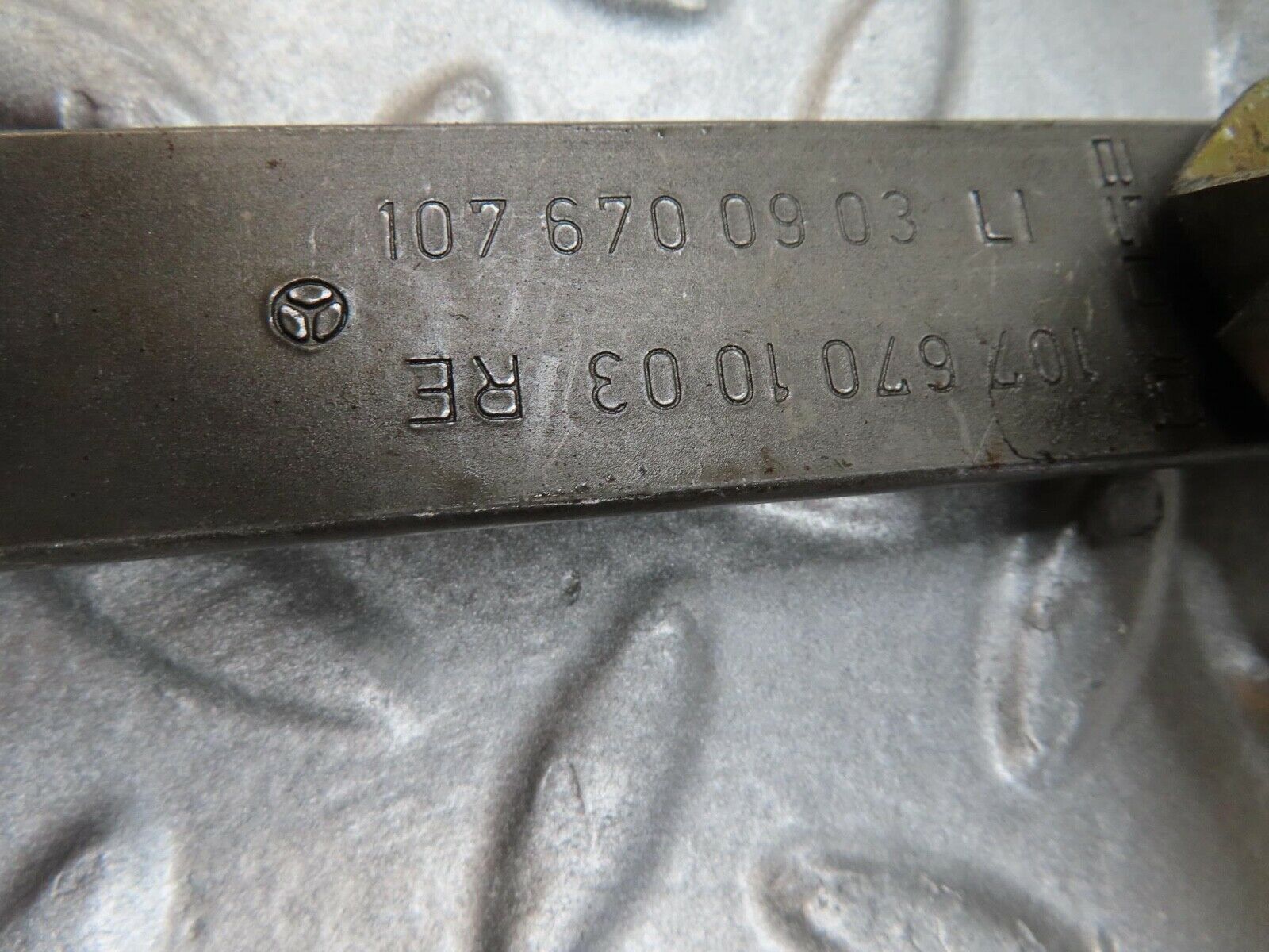 14003 Mercedes-Benz C107 280SLC Rear Left Power Window Regulator 1076700903