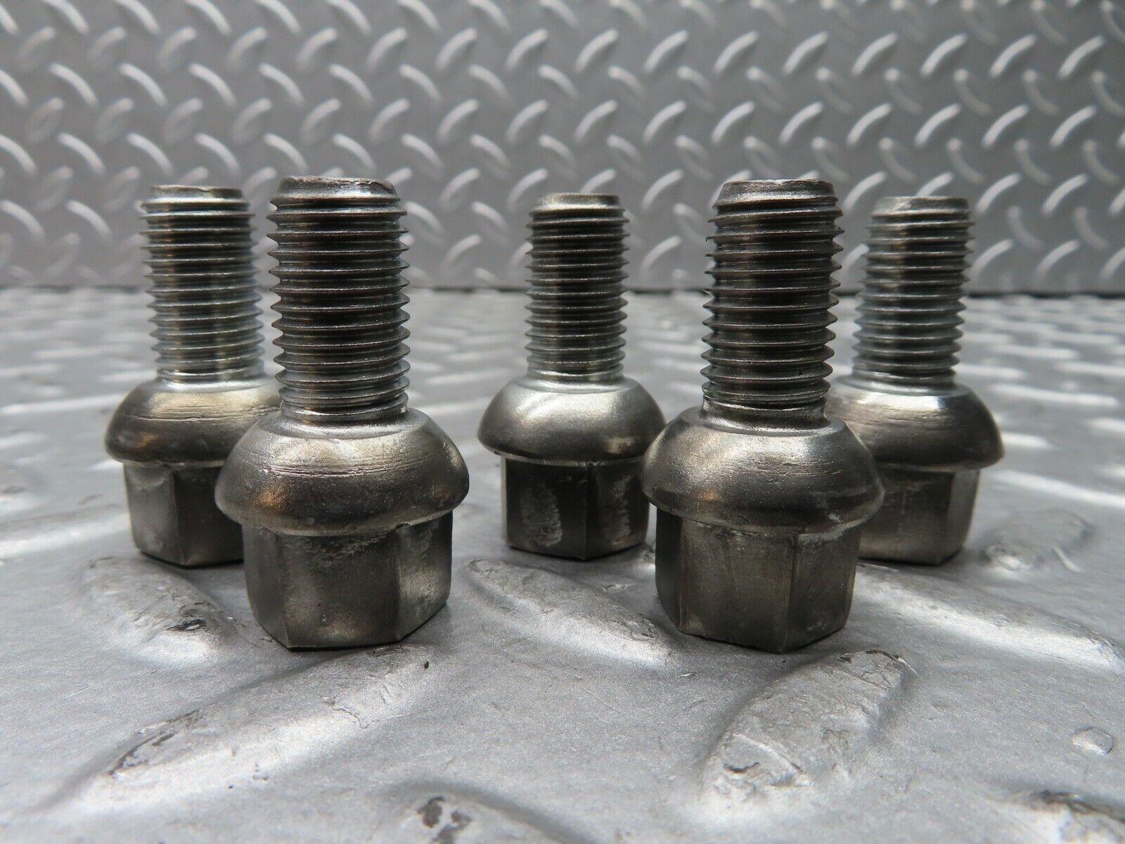 21637 Mercedes-Benz 5x Steel Wheel Lug Bolt M12x1.5