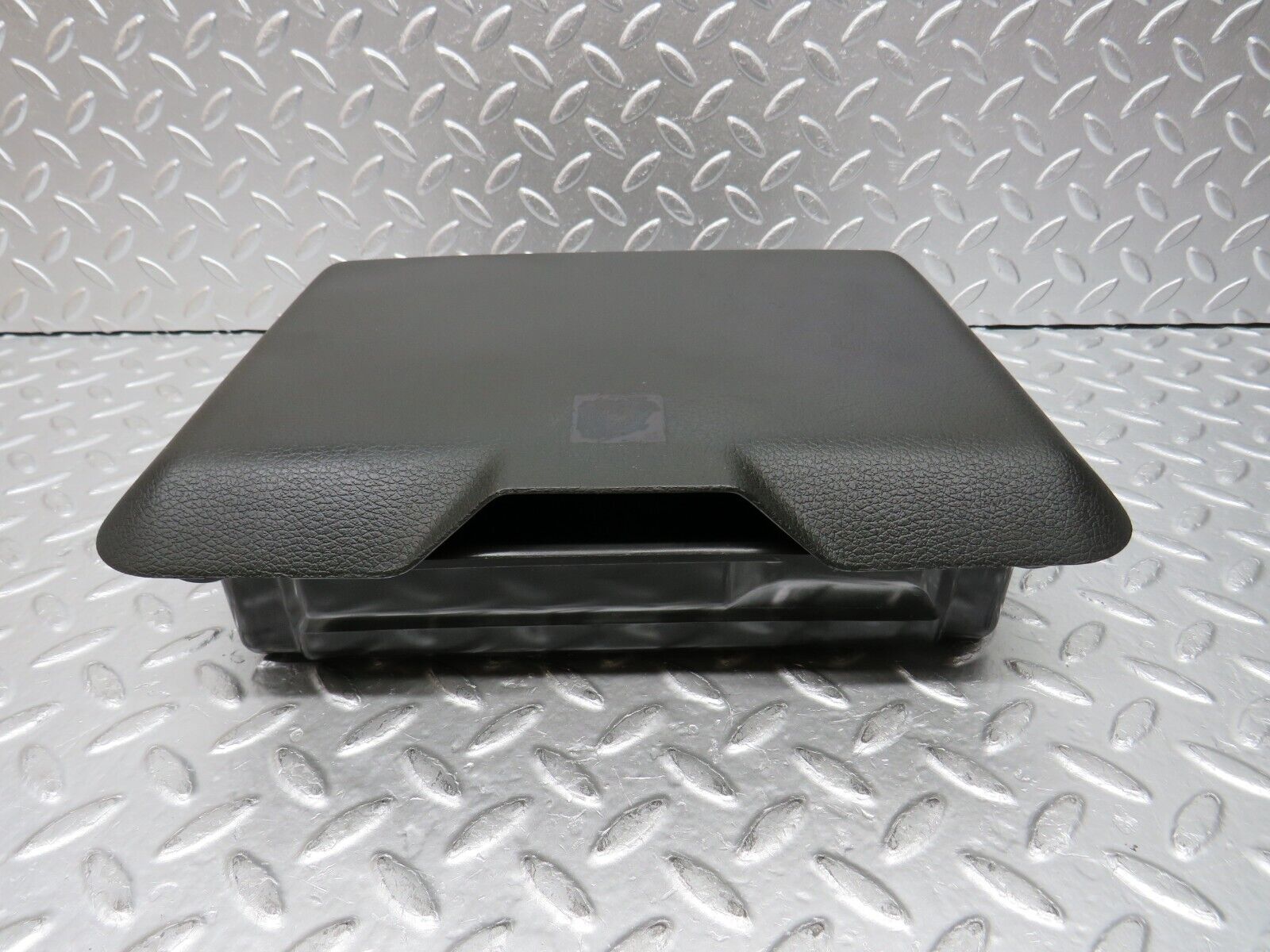 30973 Mercedes-Benz W123 200D First Aid Box 1238650053